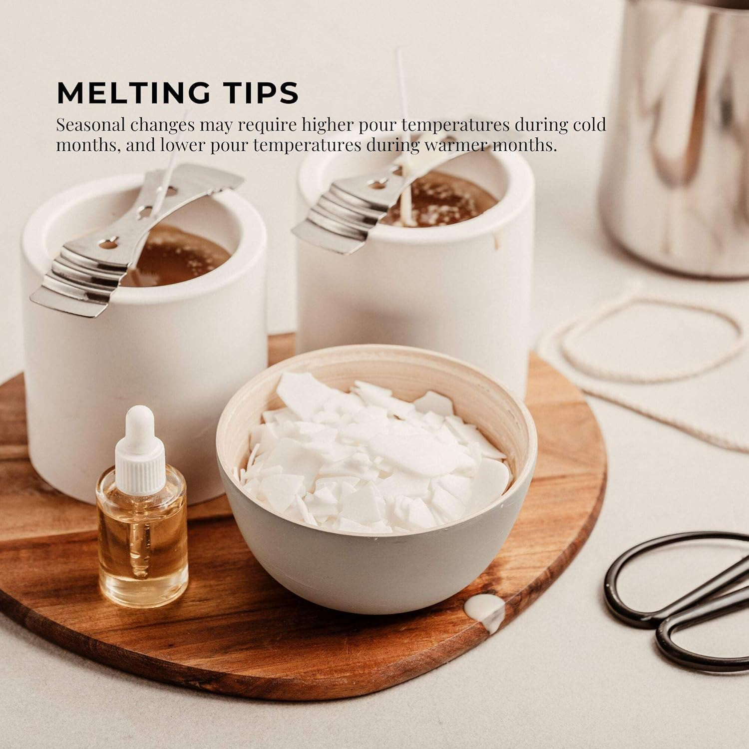 2Kg Golden 464 Soy Wax Flakes Bucket - 100% Pure Natural DIY Candle Melts Chips image number 1