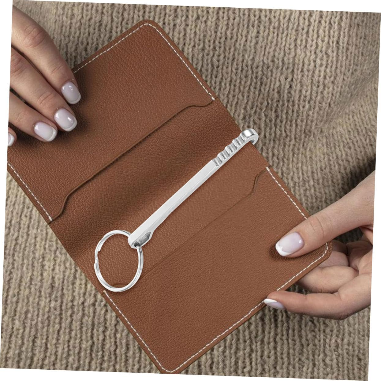 BCOATH 2Pcs Stainless Steel Waist Clip Sturdy Construction Money Storage Clip Carabiner Wallet Key Chain for Outdoor Travel image number 6