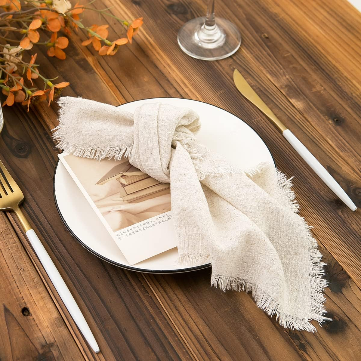 CHUQING Green Cotton Linen Napkins with Fringe Cloth Napkins Cloth Set of 4 Boho Table Dinner Napkins 18 X 18 Inch image number 5