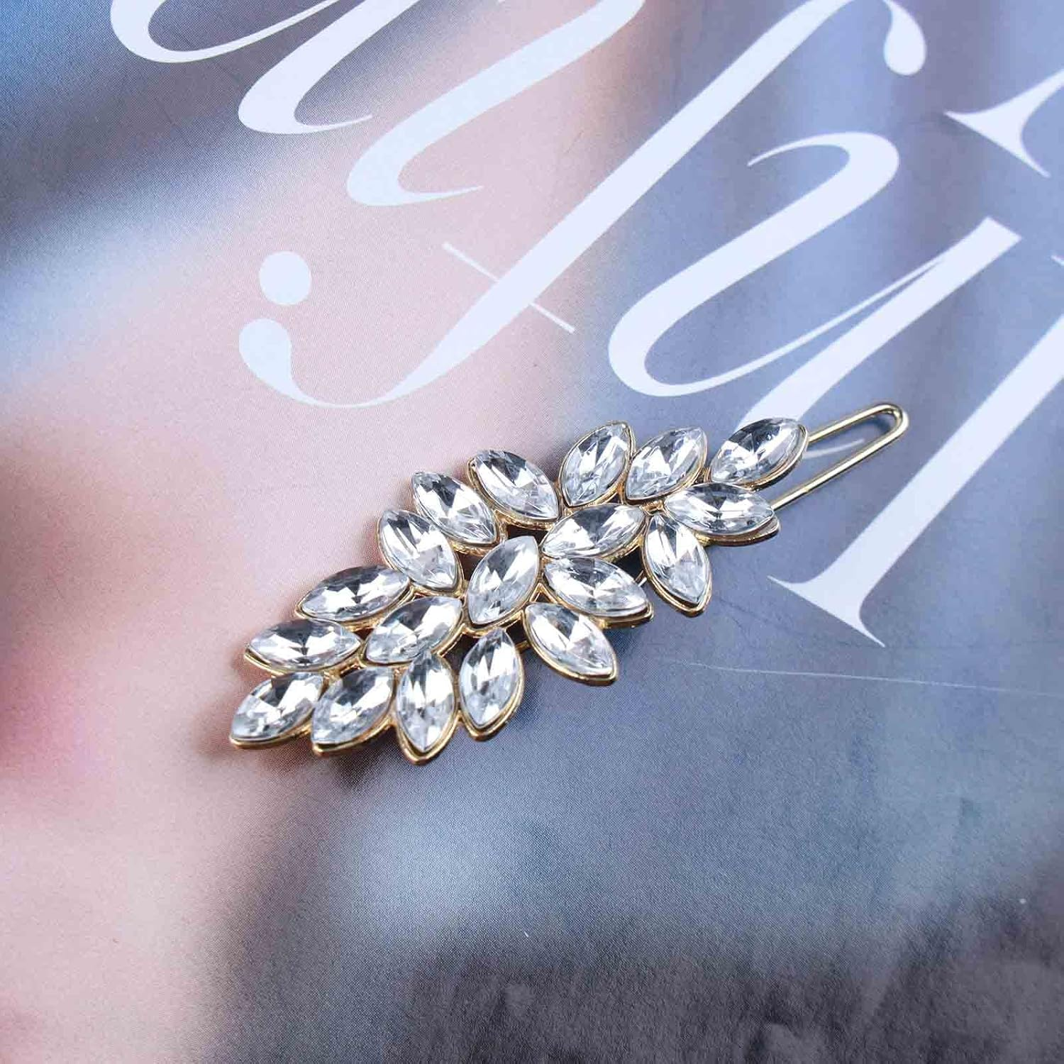 Yheakne Vintage Crystal Leaf Hair Clip Pin Gold Rhinestone Hair Clip Pin Shiny CZ Leaf Hair Clip Crystal Head Clip Decorative Bobby Pins Hair Accessories for Women and Girls (Gold) image number 4