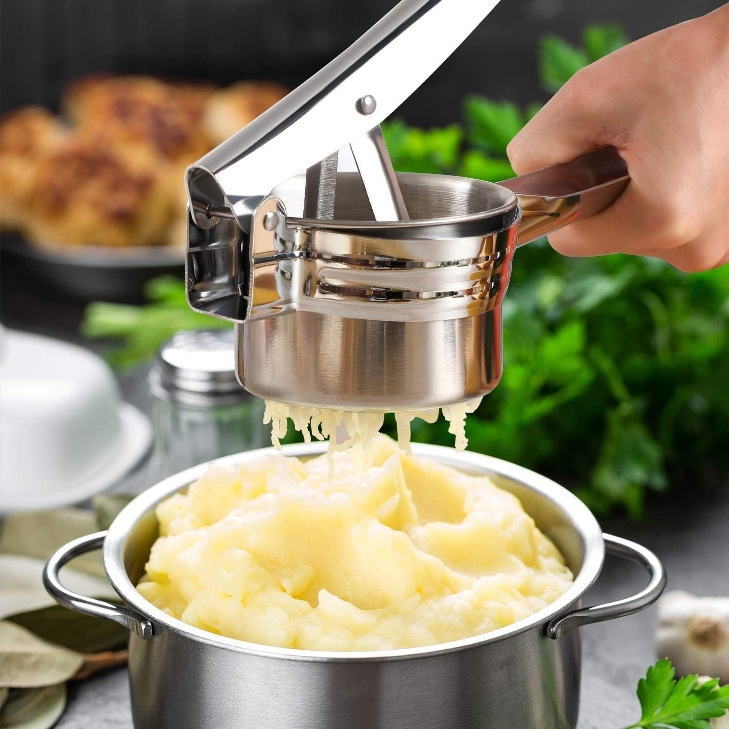 Potato Ricer Stainless Steel Masher, Large Capacity 15Oz Potato Masher Kitchen Tool for Potatoes, Fruits, Vegetables and Baby Food, Juicer, Vegetable Strainer with 3 Interchangeable Ricing Discs image number 2