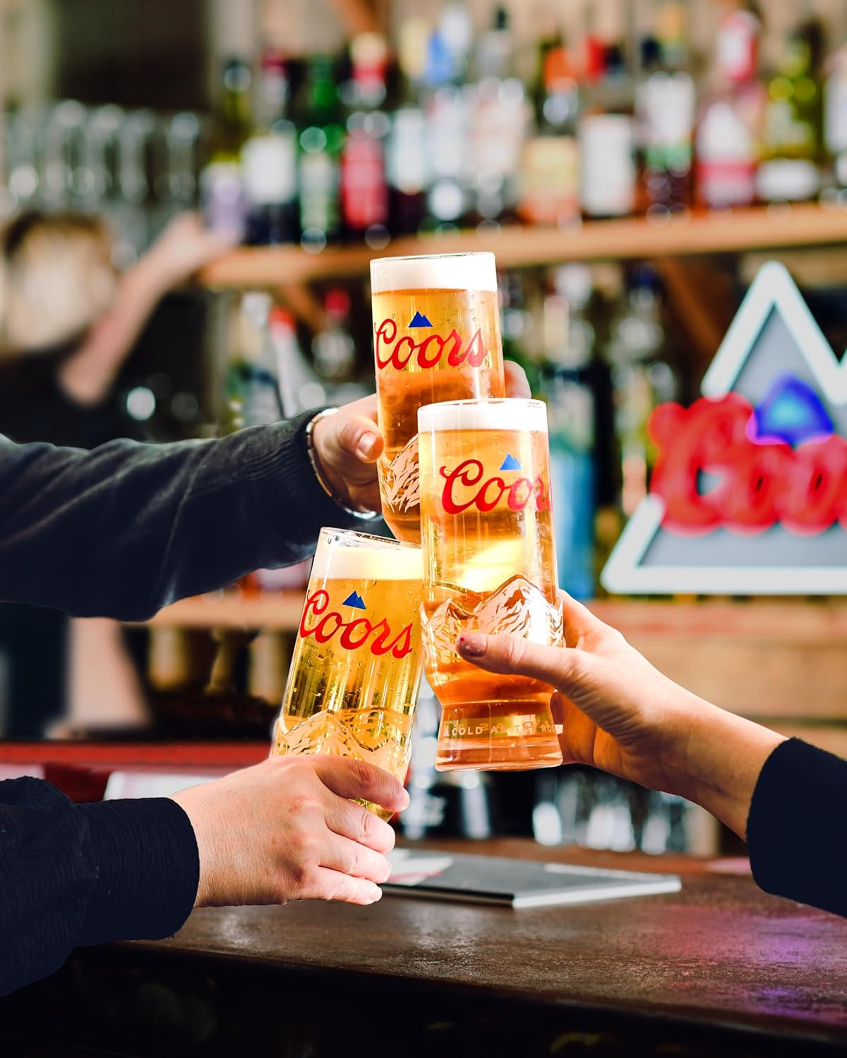 Coors Lager 355Ml Cans, 4.2% ABV, 24 Pack image number 1