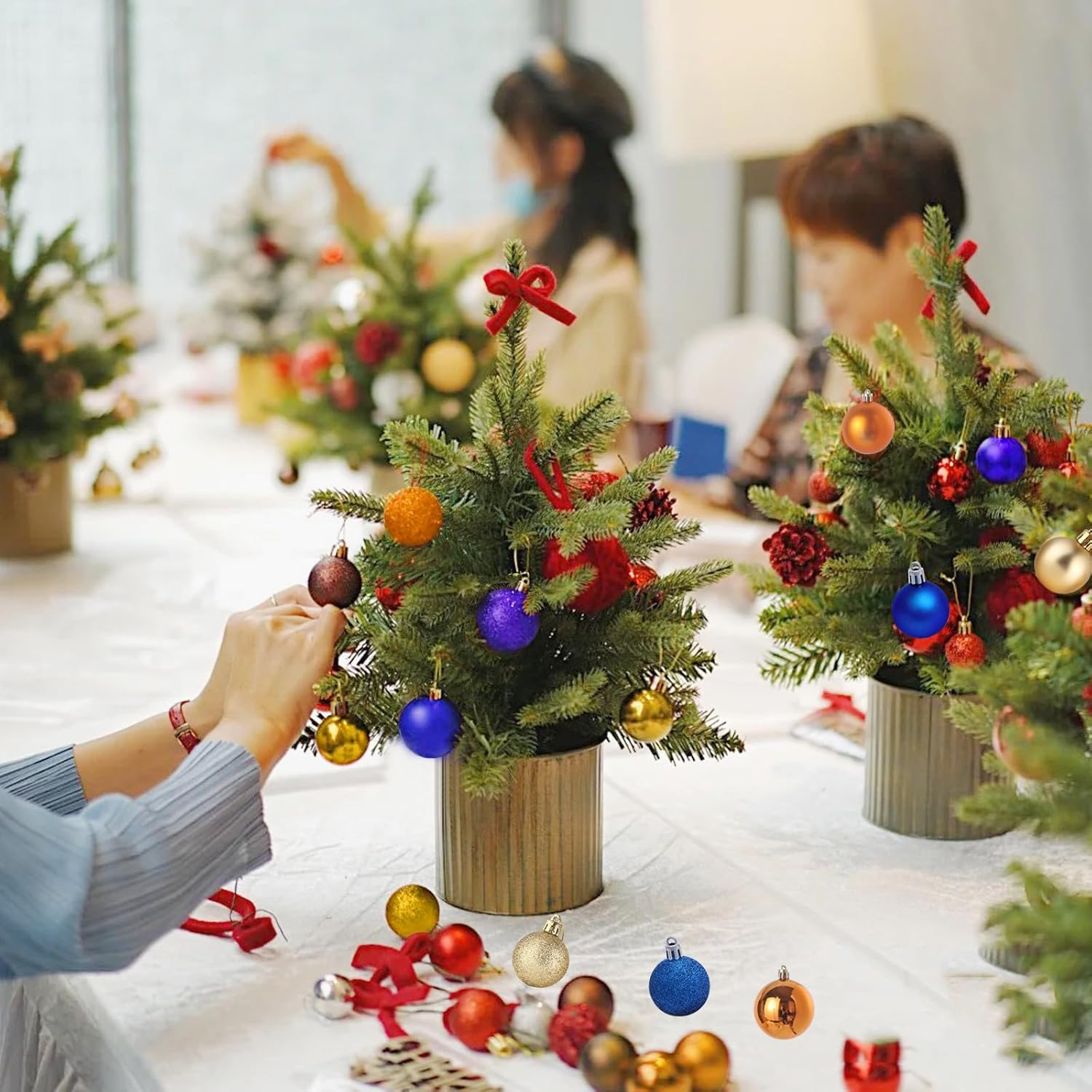 Christmas Baubles, H HOME-MART 36Pcs 4CM/1.57IN Small Xmas Tree Christmas Decorations, Shatterproof Christmas Balls Ornaments, Christmas Tree Decorations Ornaments - Champagne Gold image number 5