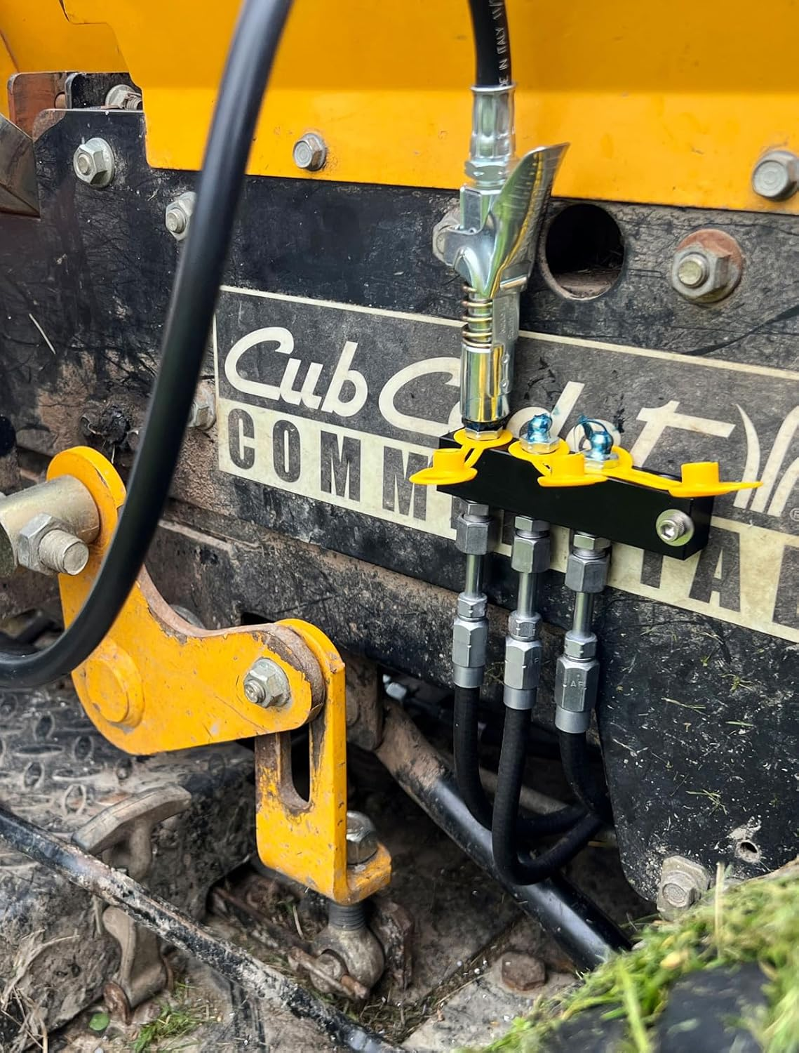 Locknlube Grease Fitting Caps (50 Count) (Yellow) - Yellow image number 2