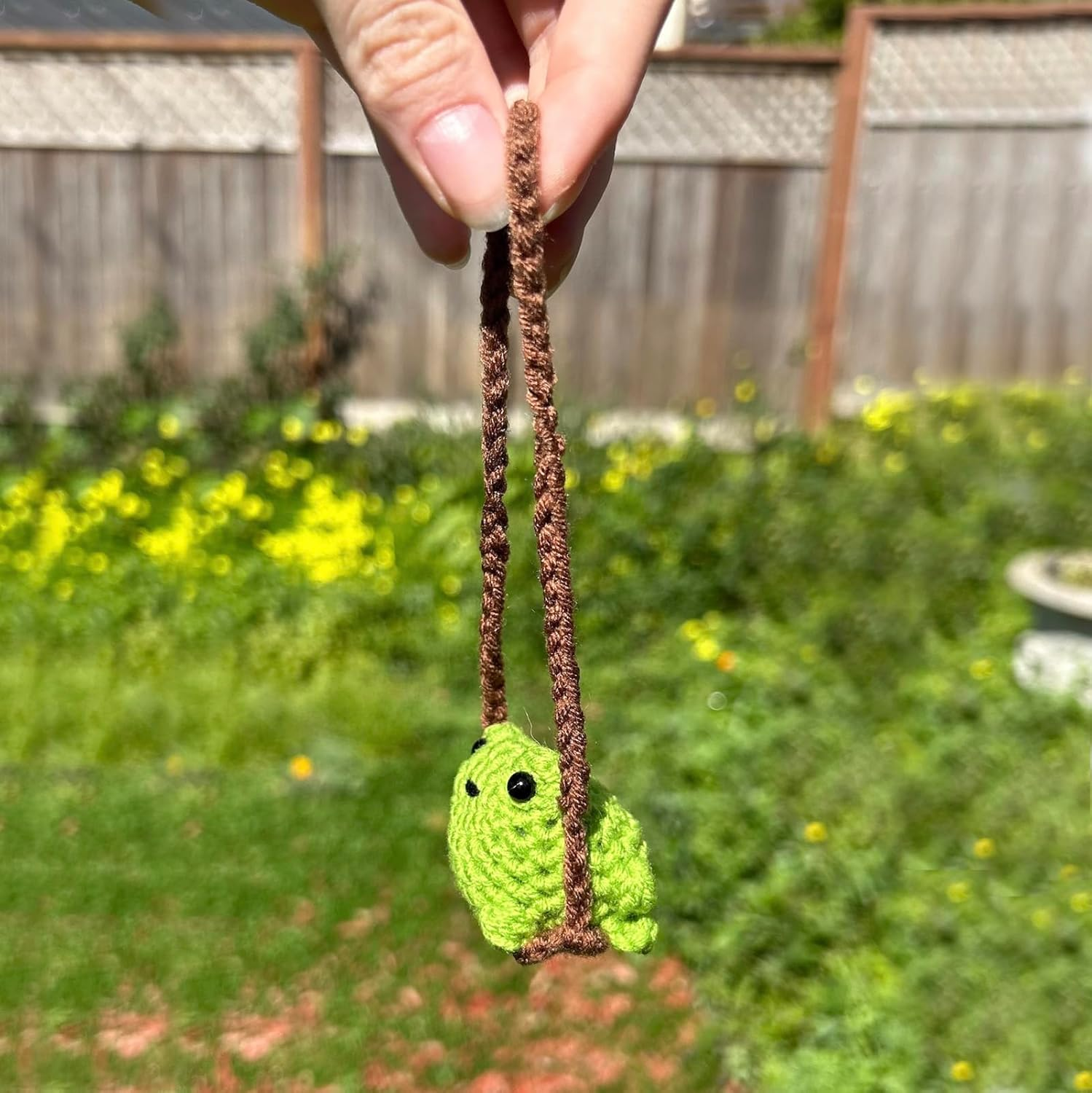 Cute Crochet Frog Car Decor,Car Hanging Accessories for Rear View Mirror,Boho Positive Animals Charm,Hand-Made Kitchen Office Ornament, Funny Interior Aesthetic Pendant for Women (Green) - Green image number 5