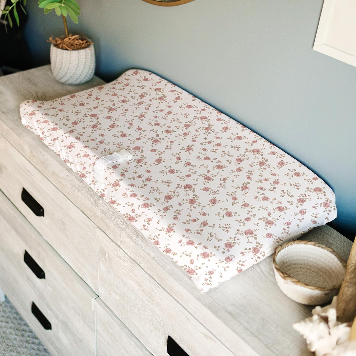 Sorrel + Fern Juliette Changing Pad Cover image number 1