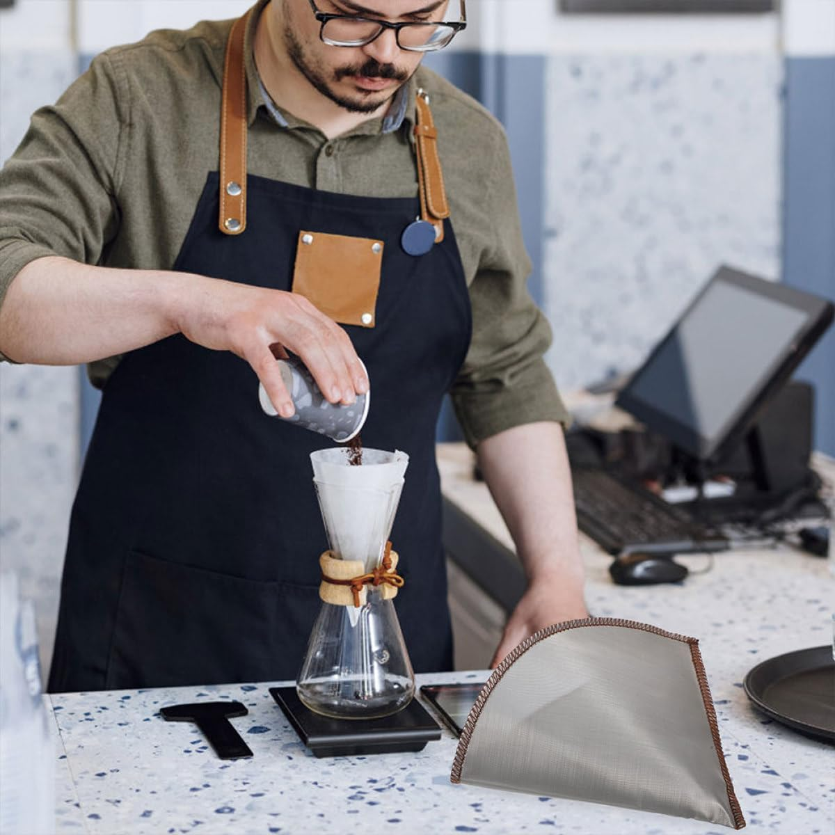 DINHEAROM 2Pcs 304 Stainless Steel Reusable Espresso Filter Screen Fine Mesh Coffee Filter for 1-4 Cups Hand Drip Brewing Home Coffee Mesh Strainer image number 3