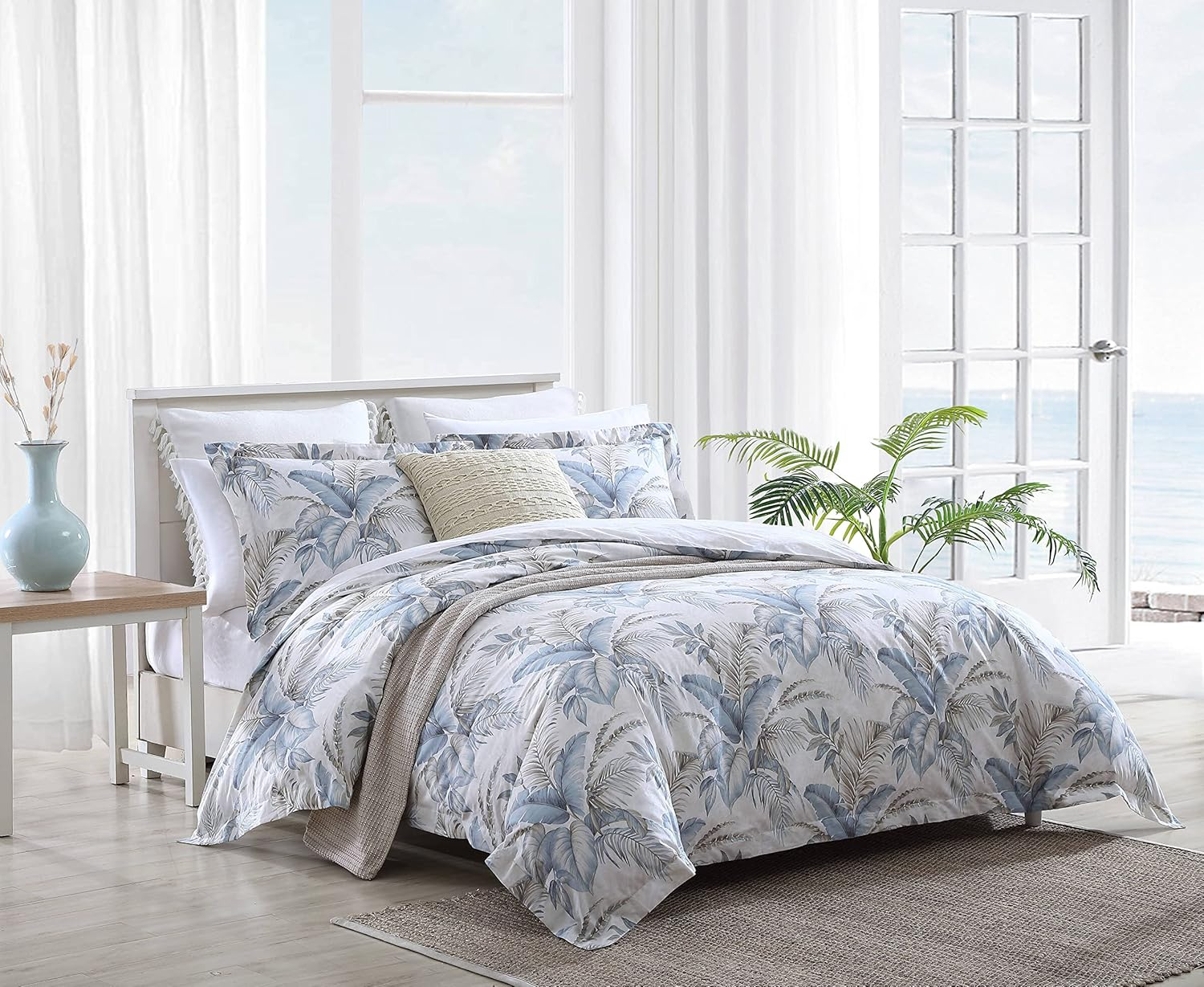 Tommy Bahama - Queen Duvet Cover Set, Cotton Bedding with Matching Shams & Button Closure, All Season Home Decor (Bakers Bluff Blue, Queen) image number 2