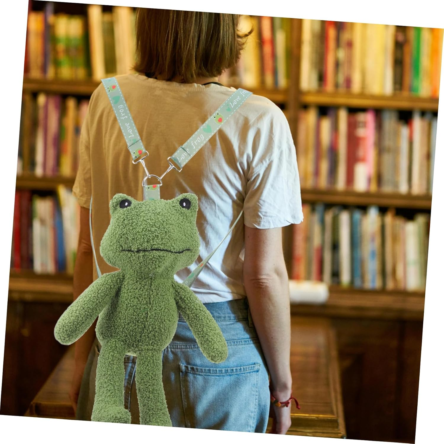 Adorable Plush Frog Backpack Bag Cute Cartoon Frog Shoulder Bag for Travel Parties Daily Use Holiday Frog Bags for Adults