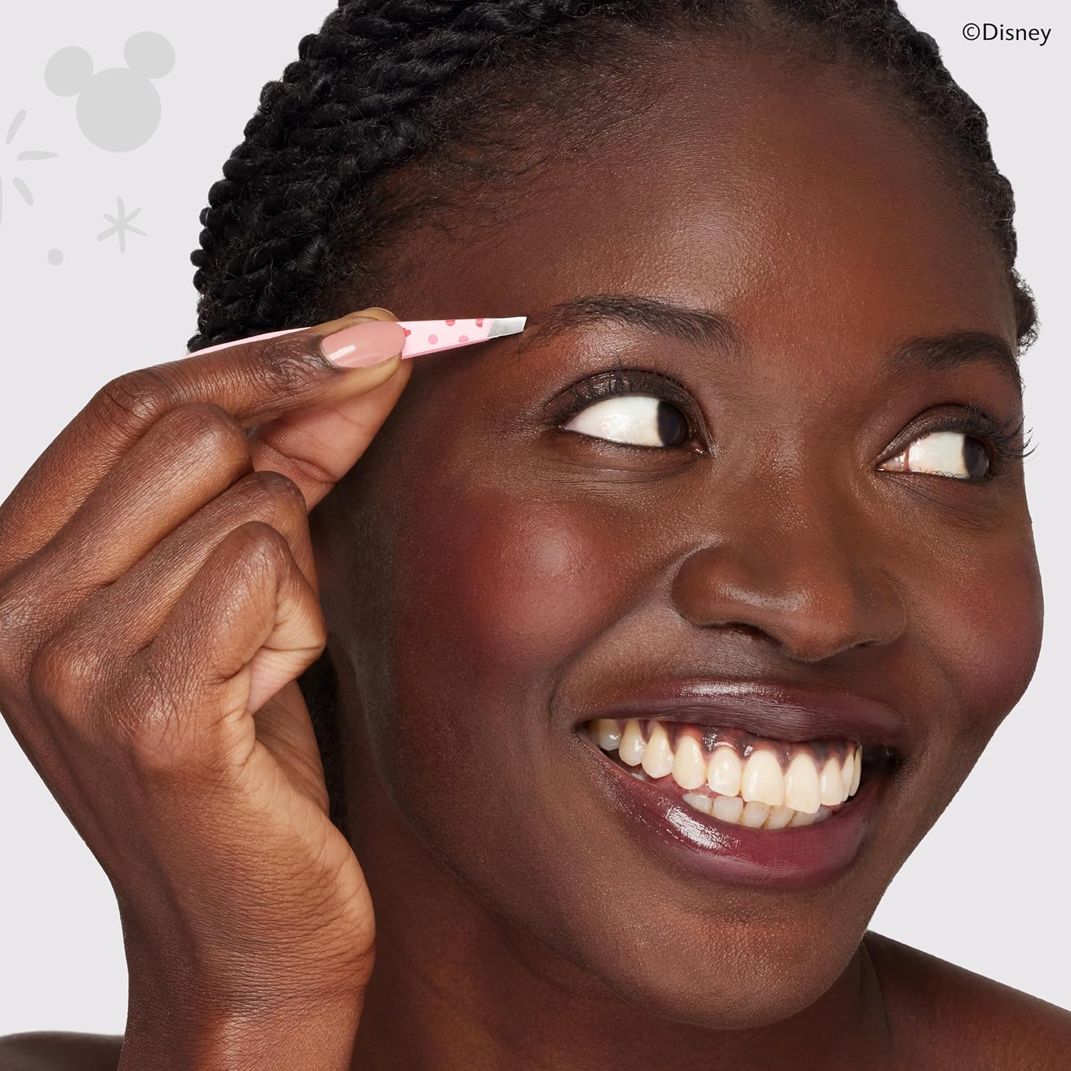 Tweezerman Exclusive Disney'S Minnie Mouse Bowtiful Brows Mini Slant Tweezer image number 2