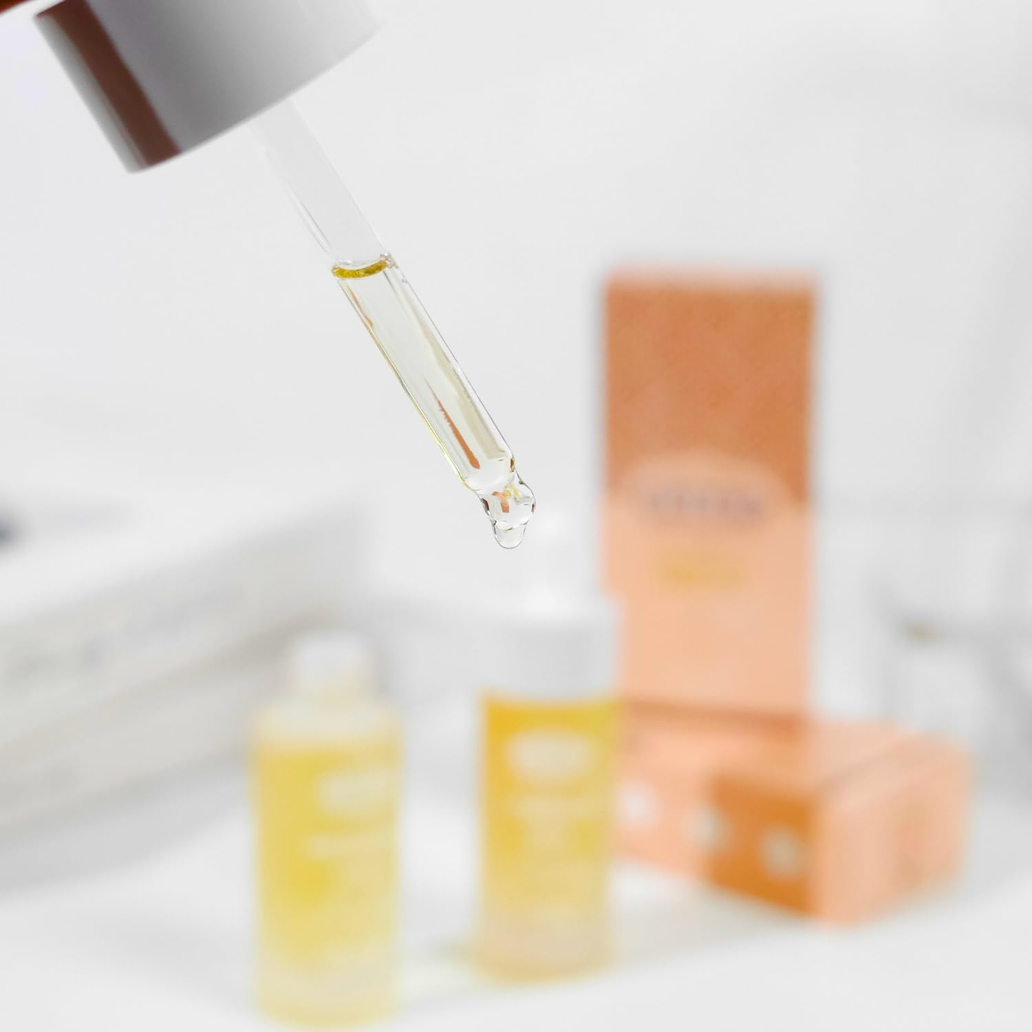 QUEEN MORINGA HYA &ndash; Natural Organic Moringa with Hyaluronic Acid &ndash; Moisturizer &ndash; Hydrating, Natural Glow Facial Oil &ndash; Lightweight, Fast Absorbing, Non-Comedogenic-Fragrance-Free image number 5