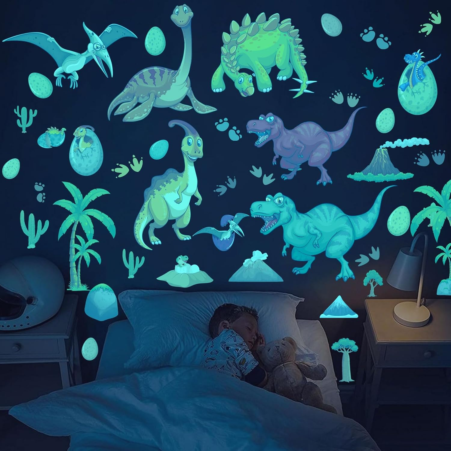 Glow in the Dark Jungle Animals Wall Decals,Glowing Luminous Safari Animals Wall Stickers Removable Self-Adhesive Forest Tiger Elephant Palm Trees Decals for Boys Girls Bedroom Kids Nursery Decoration