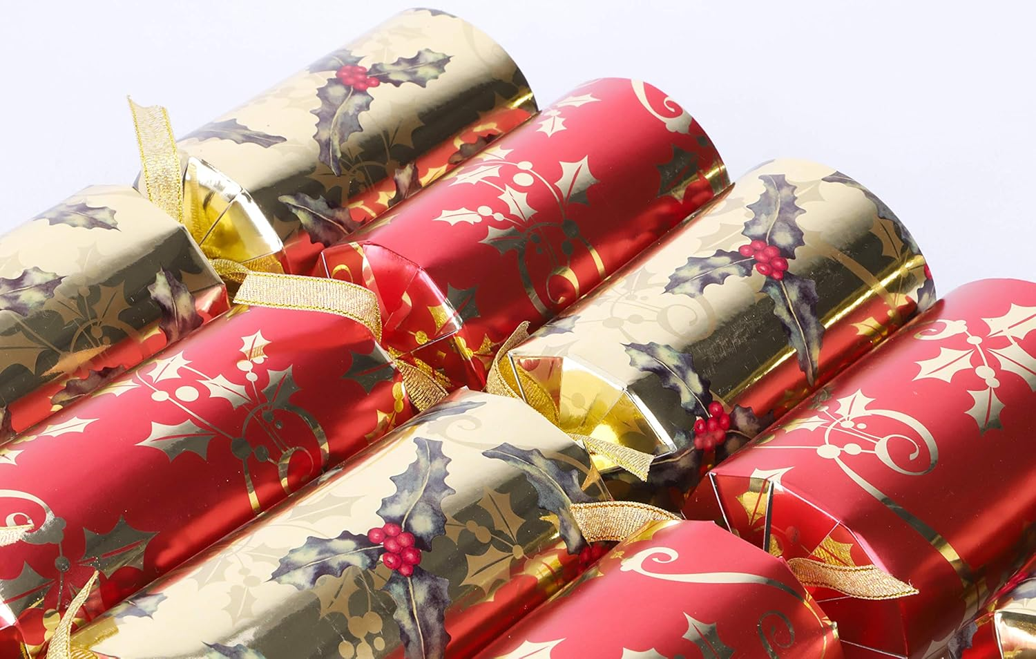 10 X Deluxe Large Christmas Crackers - Red, Green and Gold with Holly Design image number 2