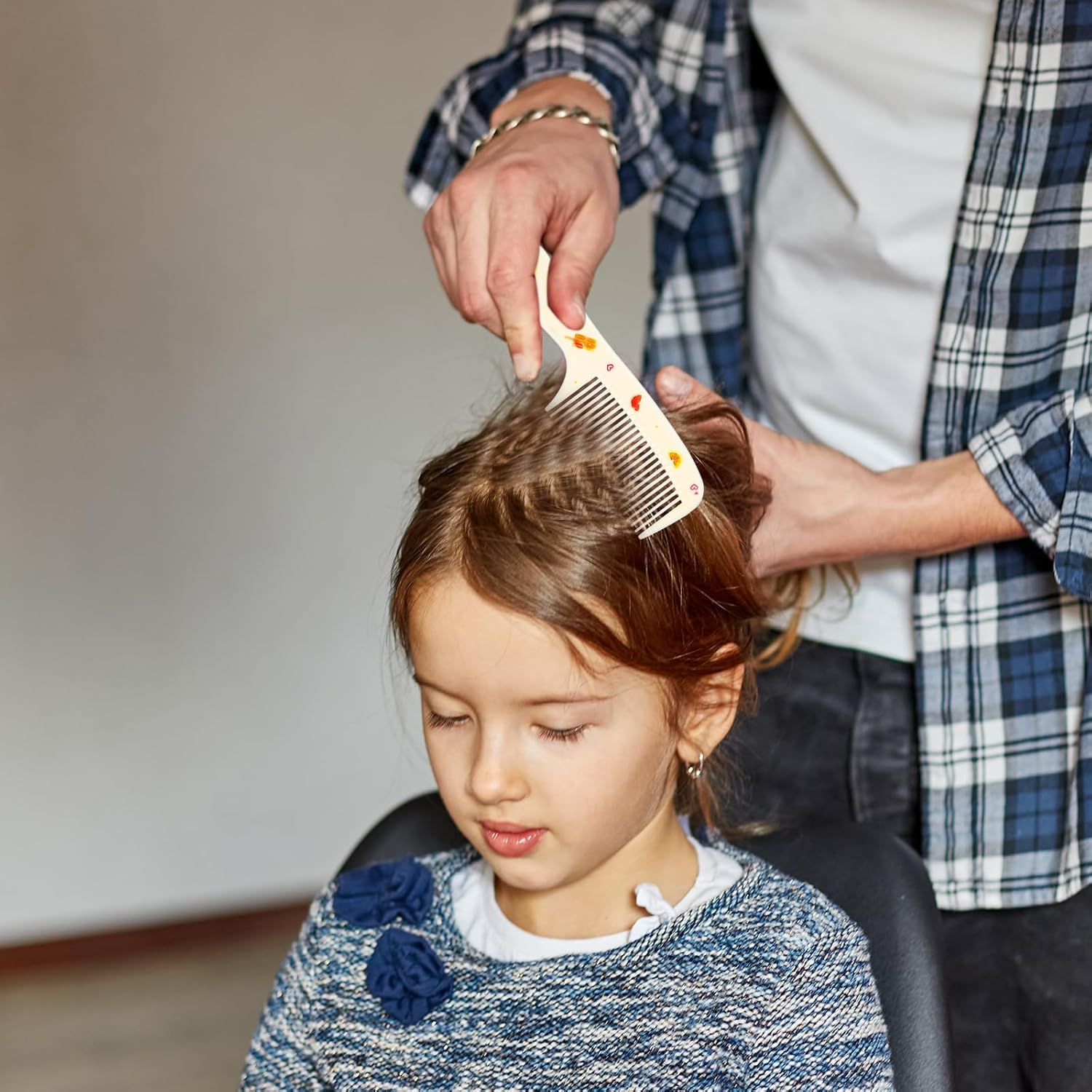 Toddler Comb Set, Small Cute Fine Tooth Comb & Rat Tail Comb for Kids Styling, Yellow Mini Hair Comb Plastic Parting Combs, Anti-Static Hairdressing Comb for Baby Girl Wet Dry Hair (2Pcs) image number 5