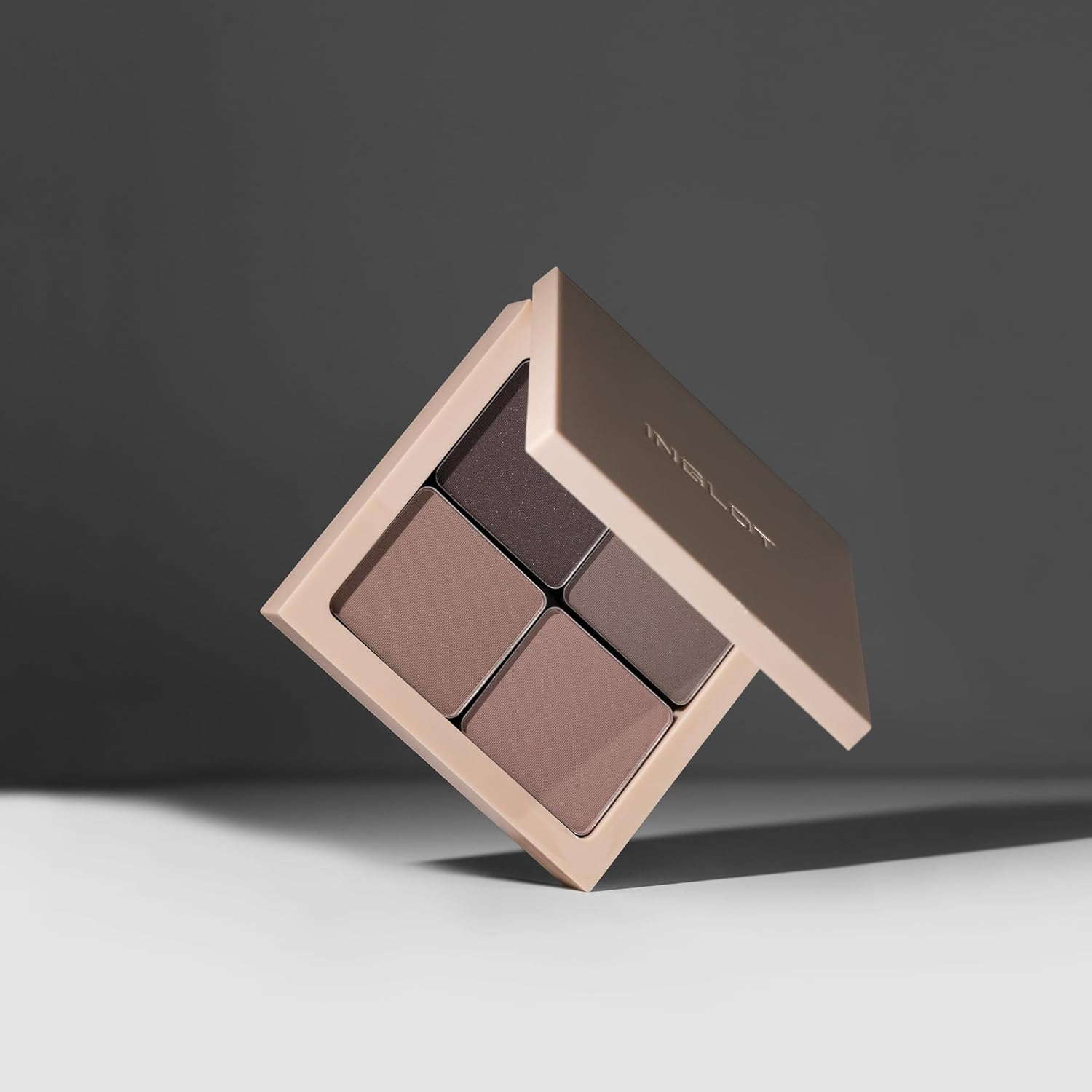 INGLOT Freedom System Eyeshadow Soft Matte - Long-Lasting | Buildable Matte Finish | Highly Pigmented | Compatible with Magnetic Palettes | 2.5G | 807 image number 5