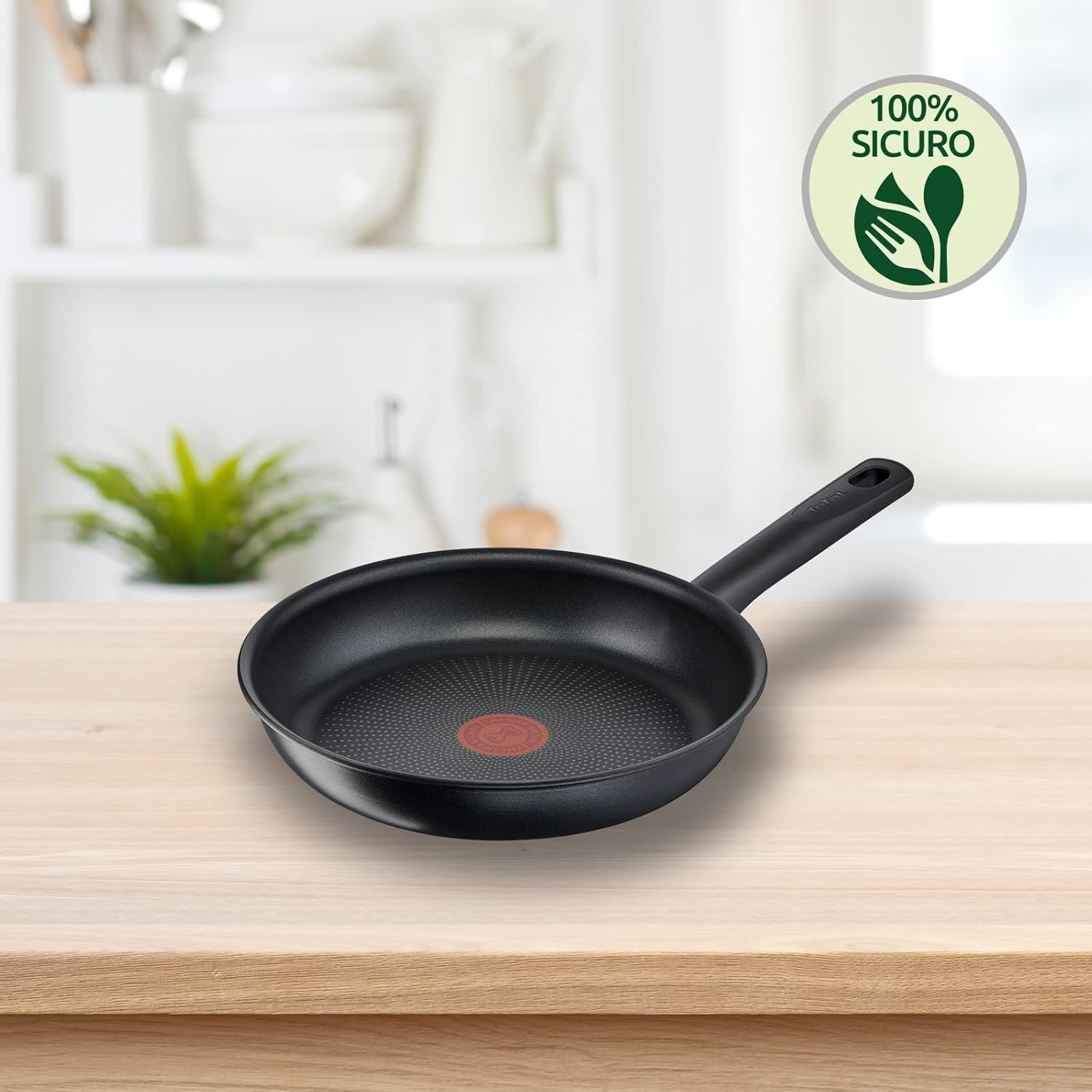 Lagostina Rigenera Green Non-Stick Pan Made of 100% Recycled Aluminium, Diameter 24 Cm, Induction Gas and Oven, Cooking Indicator Thermal Signal, Scratch-Resistant Coating, Ergonomic Handle image number 4