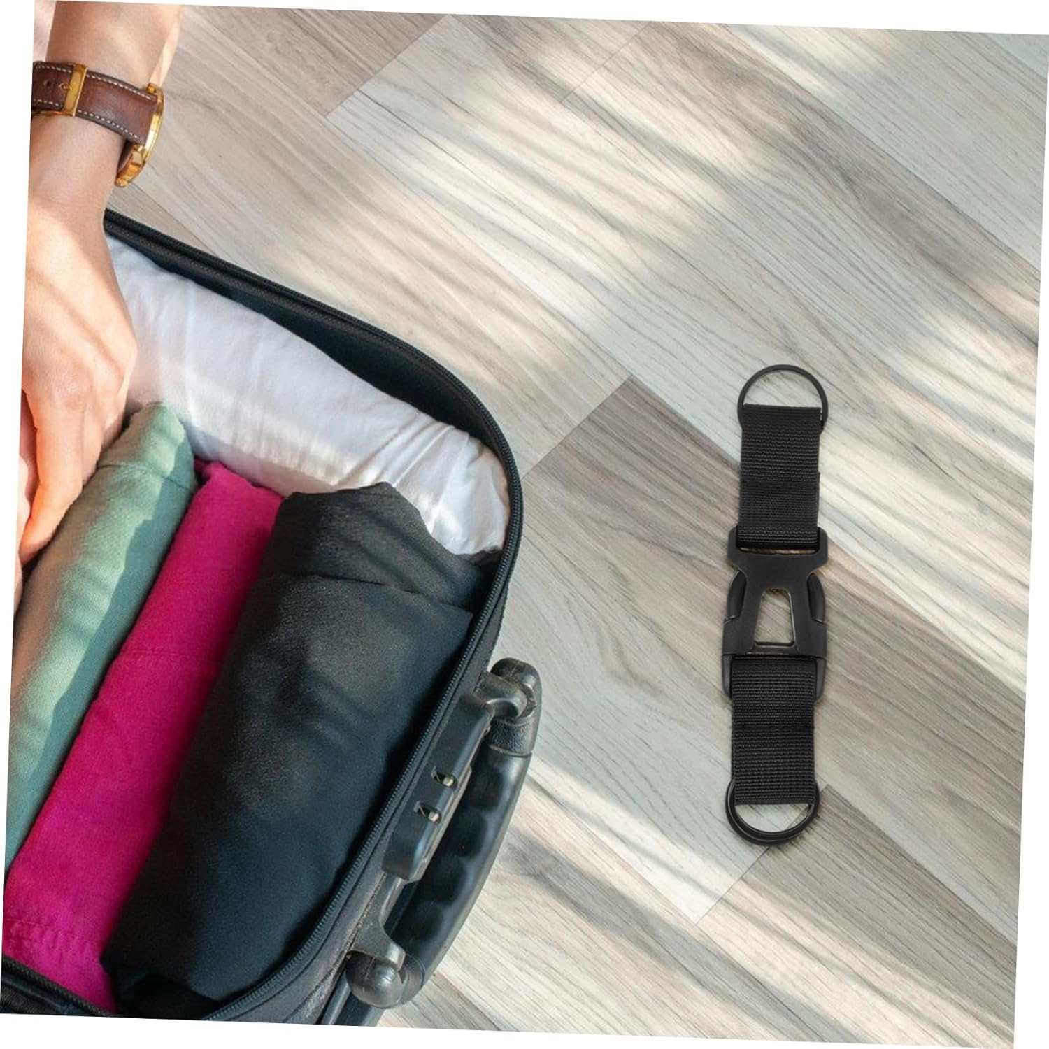 WESIEVYA Multi-Function Luggage Strap and Buckle for Suitcase Fixing, Portable Travel Bag Clip with Quick Release Buckle, Adjustable Black Travel Gear Accessory for Outdoor and Trip Use