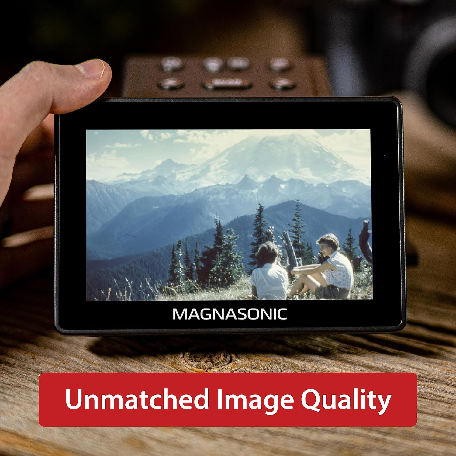 Magnasonic All-In-One 25MP Film Scanner with Large 5" Display & HDMI, Converts 35Mm/126/110/Super 8 Film & 135/126/110 Slides into Digital Photos, Built-In Memory image number 2