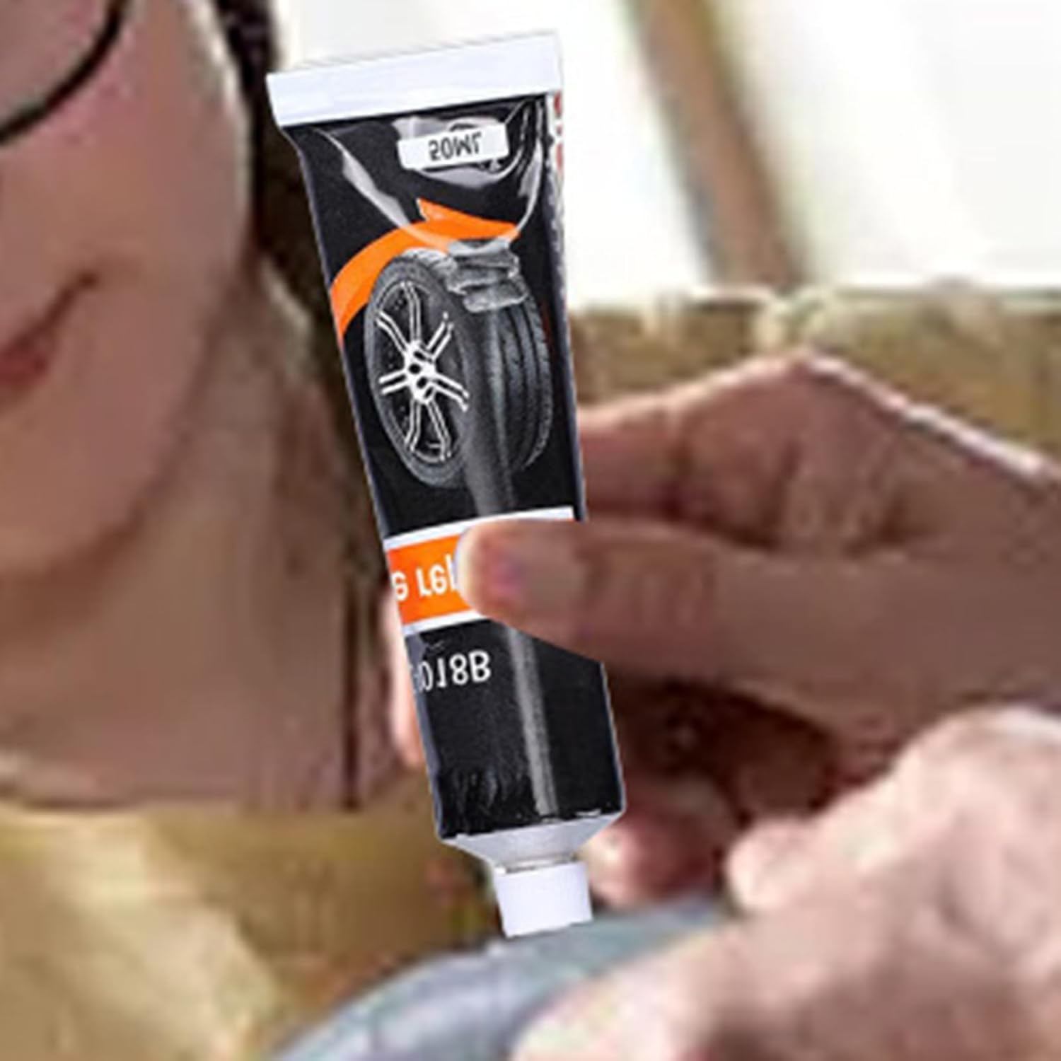 Waterproof & High Temperature Resistant Tire Repair Glue, 50Ml Ti Re Sidewall Re Pair Kit Rubber Cement Tyre Restore, Tyre Gum Restor Motorcycle, Tyre Puncture Maintain for Car, Truck, Tractor, Mower image number 4