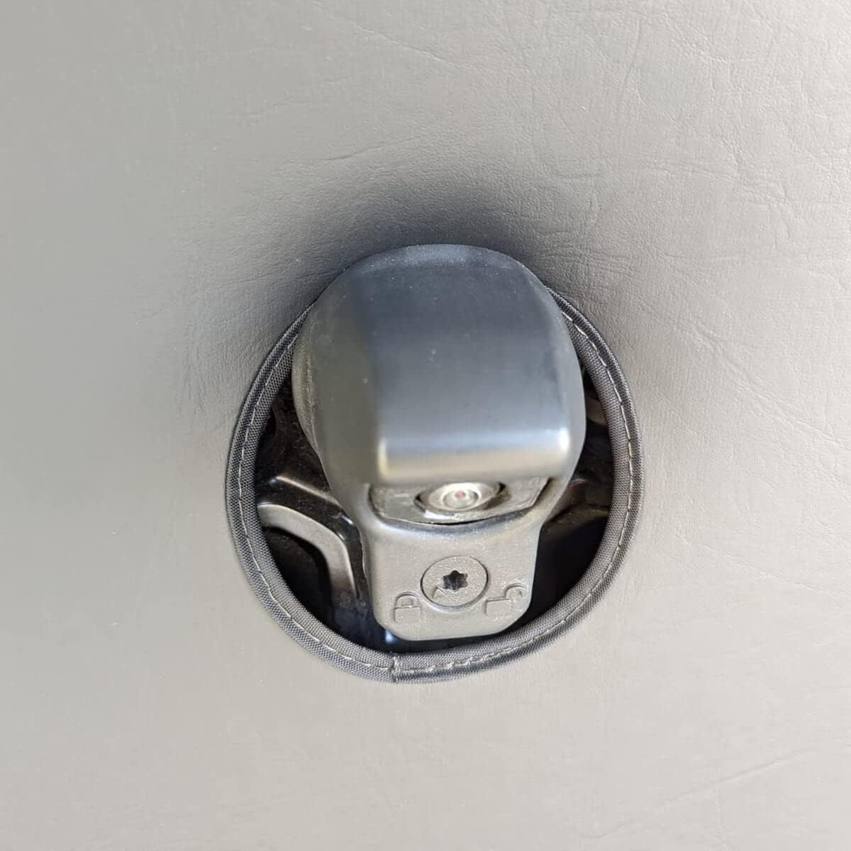 Tribones for Toyota Prado TXL TX, Ford Bronco, Jeep Wrangler Spare Tire Cover with Camera Hole, Spare Wheel Cover with Rear Camera Hole, Tire Cover Protector (XL, 255/75R17, 285/70R17) image number 6