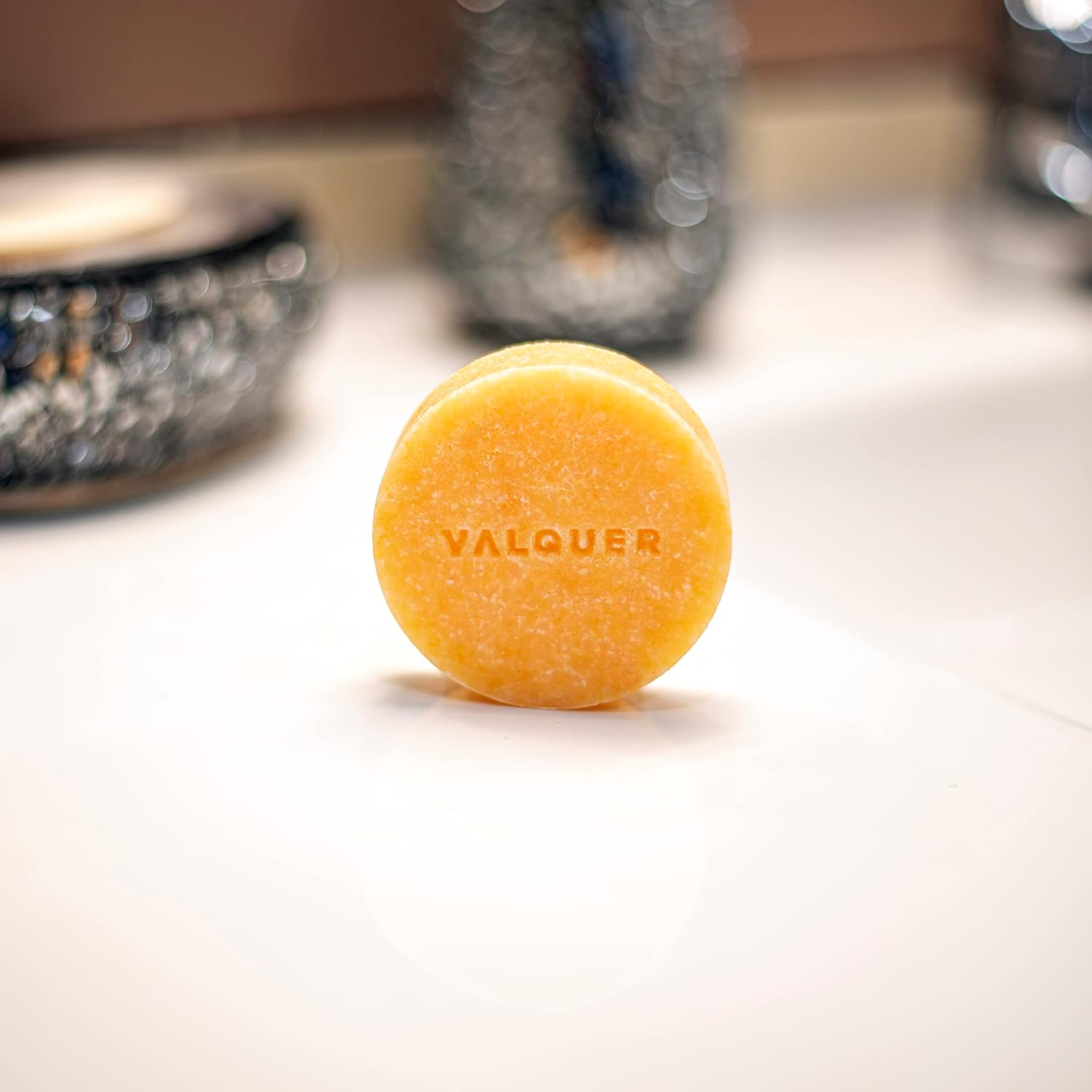 Valquer Shampoo Bar, Sulfates Free, Soap Free, No Plastics, 100% Vegan and Cruelty-Free - Zero Waste & Eco-Friendly 50 Gr (All Types Hair). Foaming Effect