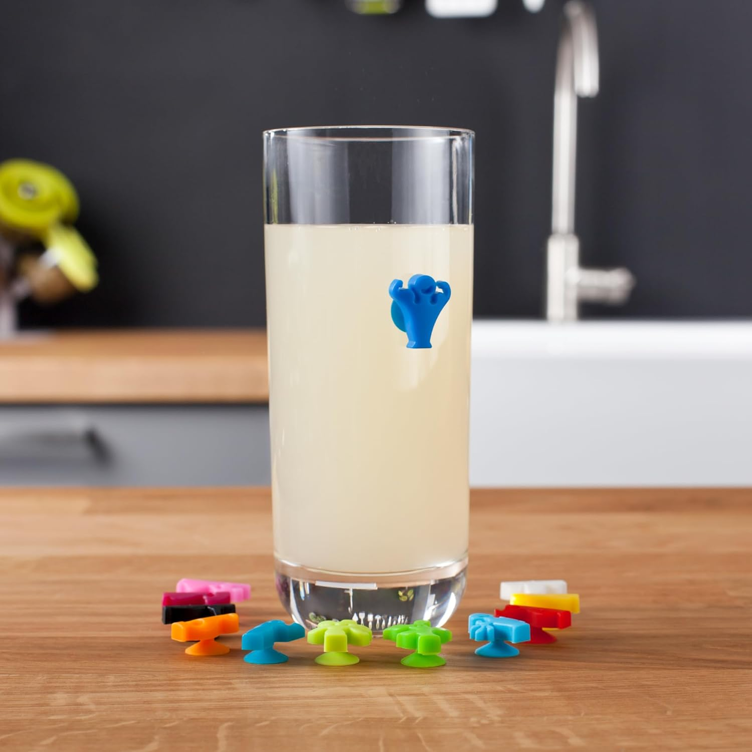 Vacu Vin Party People Glass Markers - Set of 12 image number 4