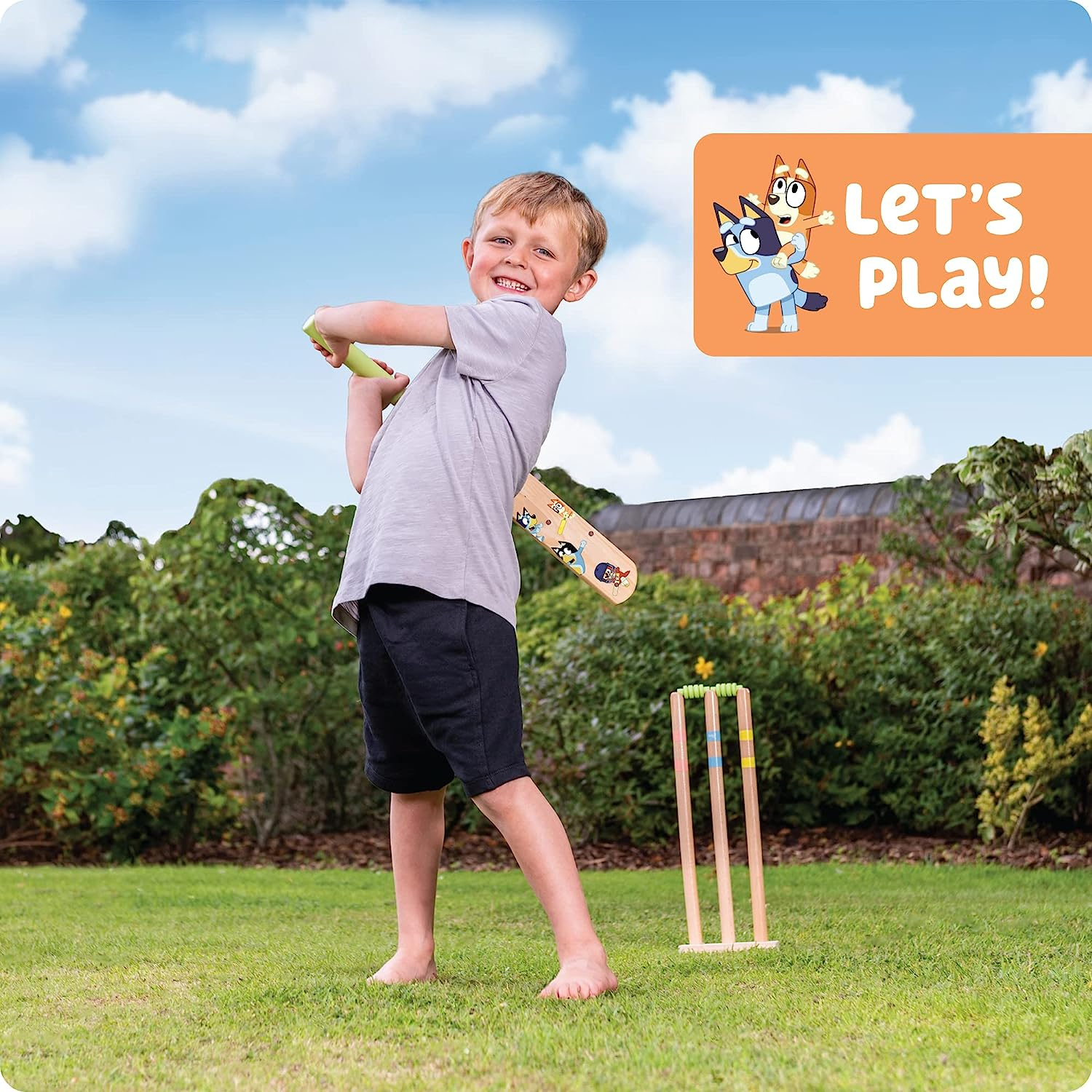 Bluey Wooden Cricket 10-Piece Activity Toy Playset image number 3