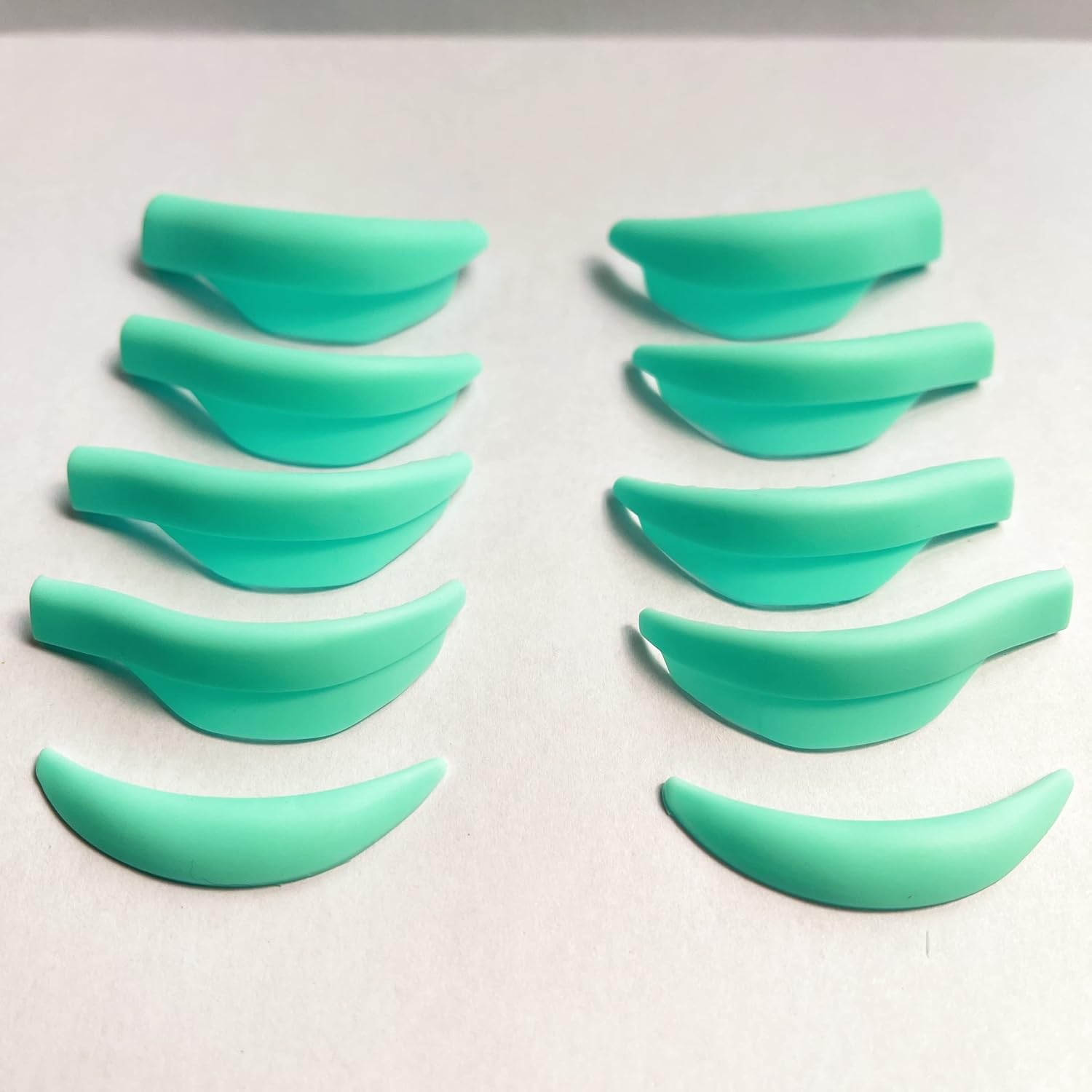 Eyelash Lift Pads Lash Lift Rods Eyelash Perm Silicone Pads 5 Sizes Reusable Soft Lash Lift Shields for Different Length Eyelashes Perfect Lifting (Mint Green) image number 4