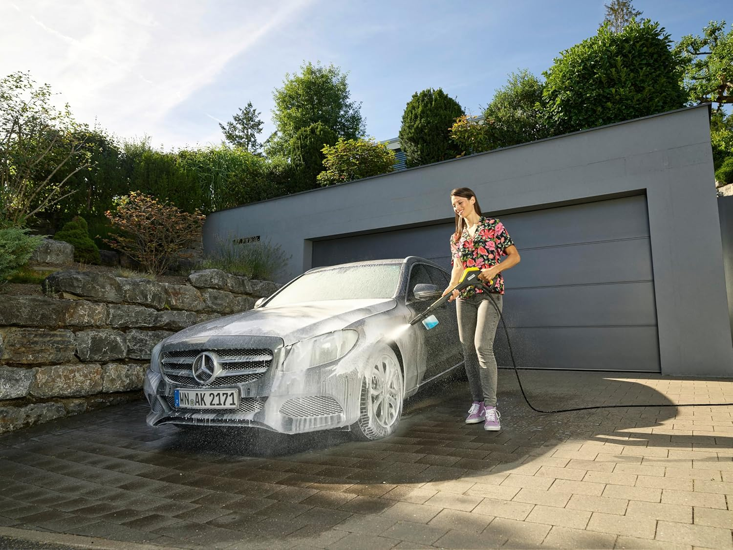 Karcher K5 Premium Smart Control Car and Home Kit Pressure Washer image number 6