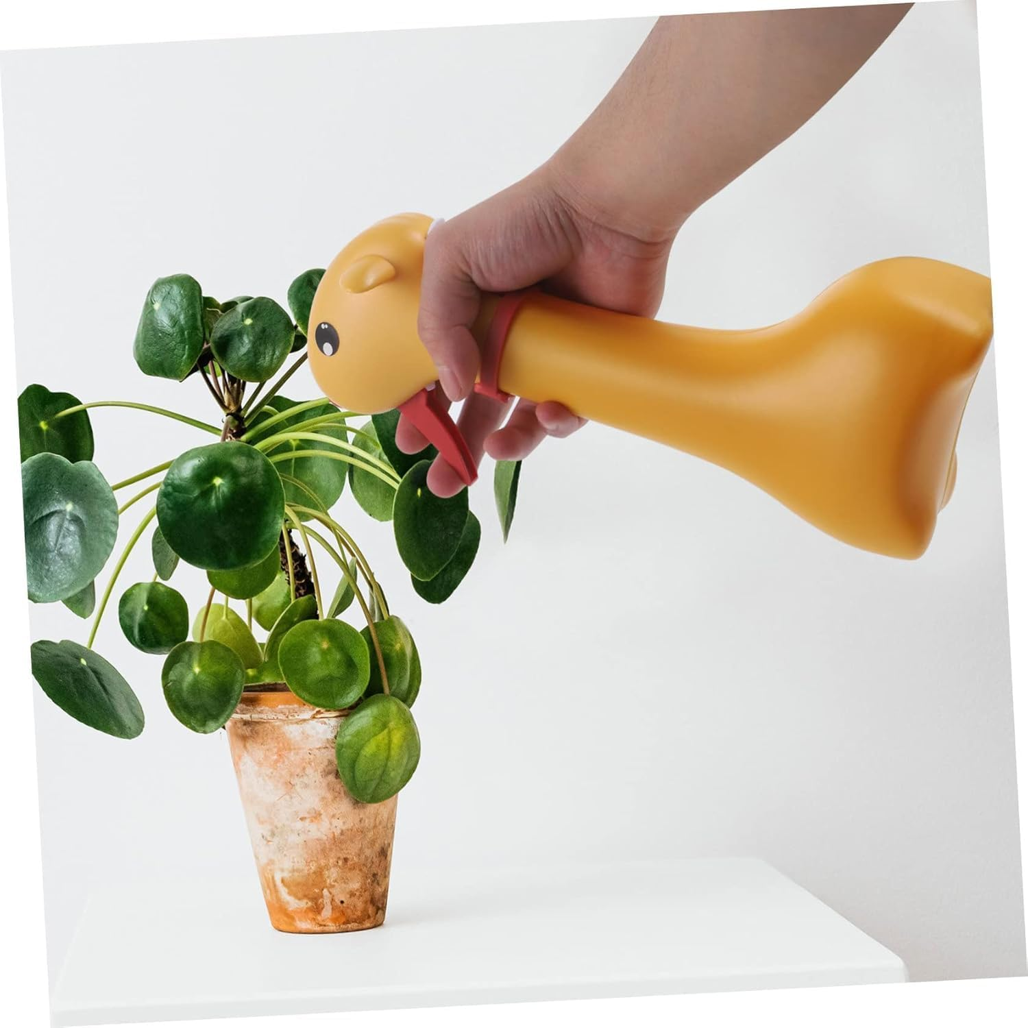 Pressure Spray Watering Can, Giraffe Design Spray Bottle, Garden Sprayer for Indoor and Outdoor Plant Care Durable Easy to Use Lightweight Watering Pot for Gardening and Cleaning 1Pc image number 6