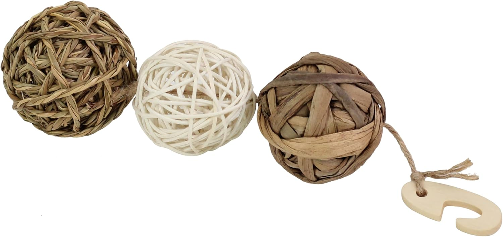 Pipkins Natural Playball - Mobile for Guinea Pig and Rabbit Home image number 3