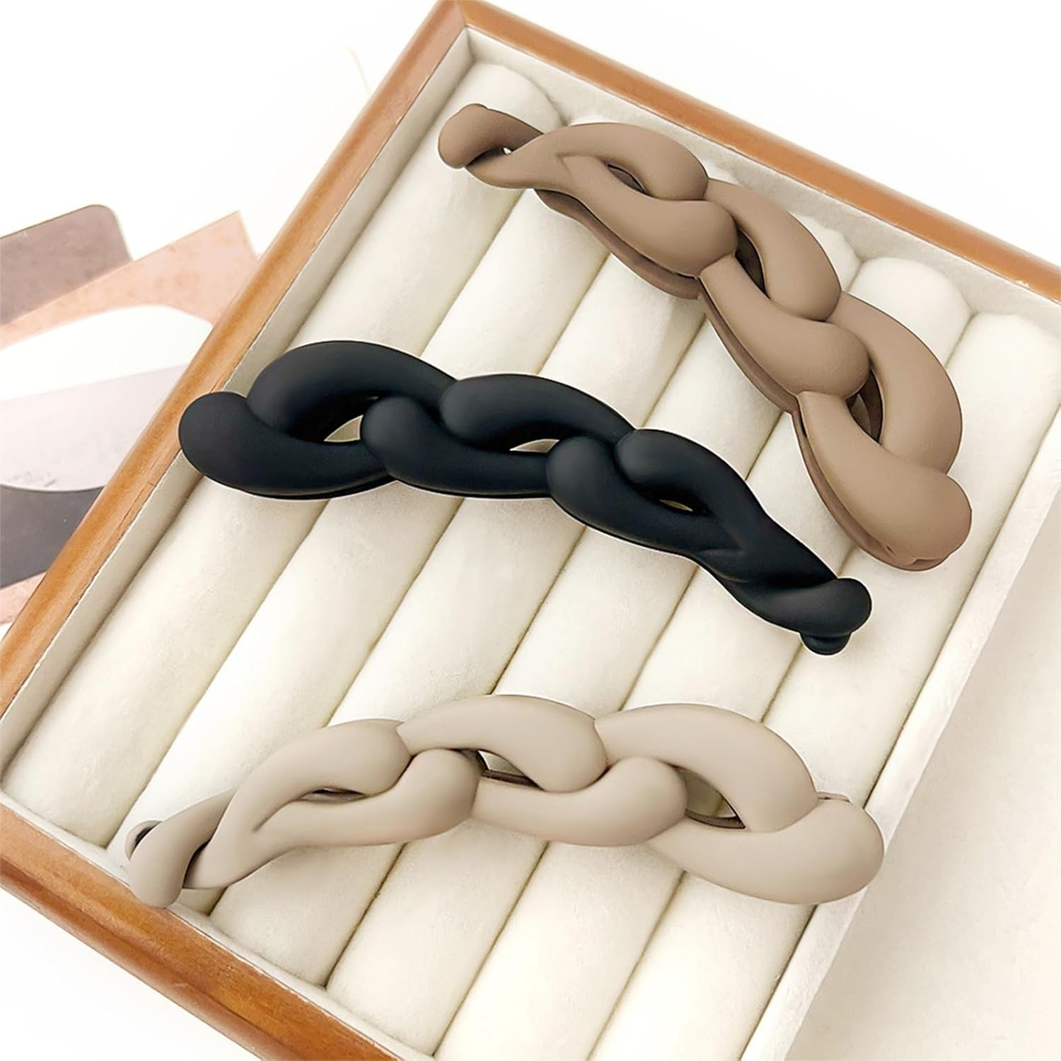 NATOSU 4 Pieces Banana Hair Clips, Vintage Banana Clip, Ponytail Holder, Banana Clips, Fish Clips, Non-Slip Ponytail Holder Clip for Women