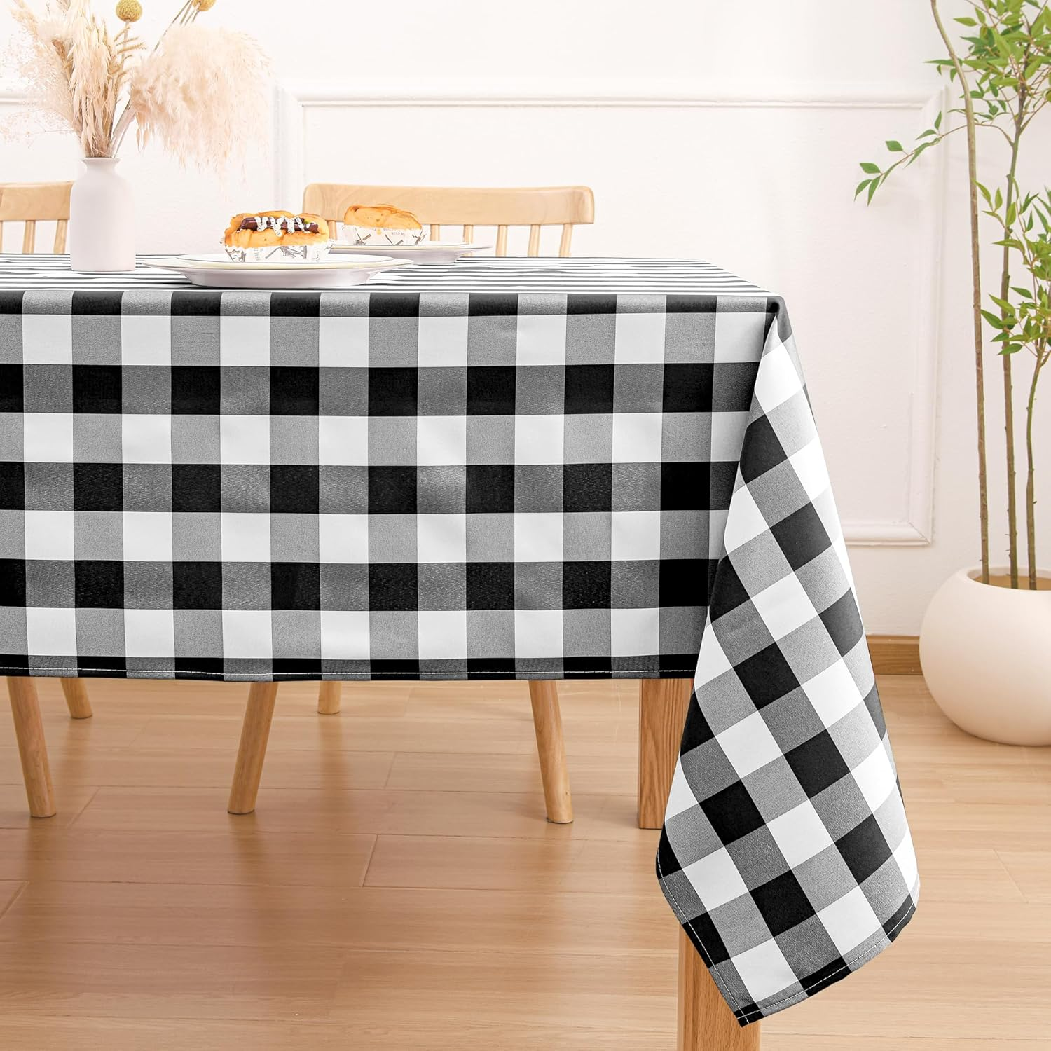 DWCN Checkered Tablecloth Rectangle - Waterproof & Wrinkle Resistant Washable Fabric Table Cover Checkered Table Cloth for Dining Table, Picnic and Party, 137 X 203Cm, Black and White image number 7