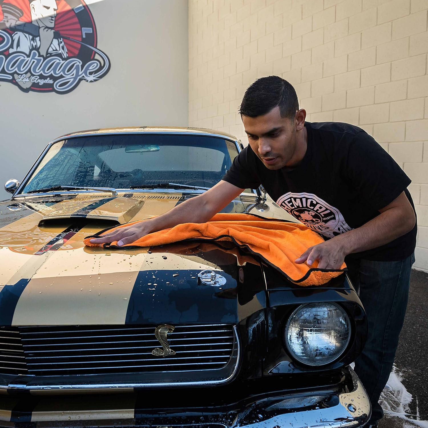 Chemical Guys MIC_725 Microfiber Drying Towel (36" X 25") image number 4