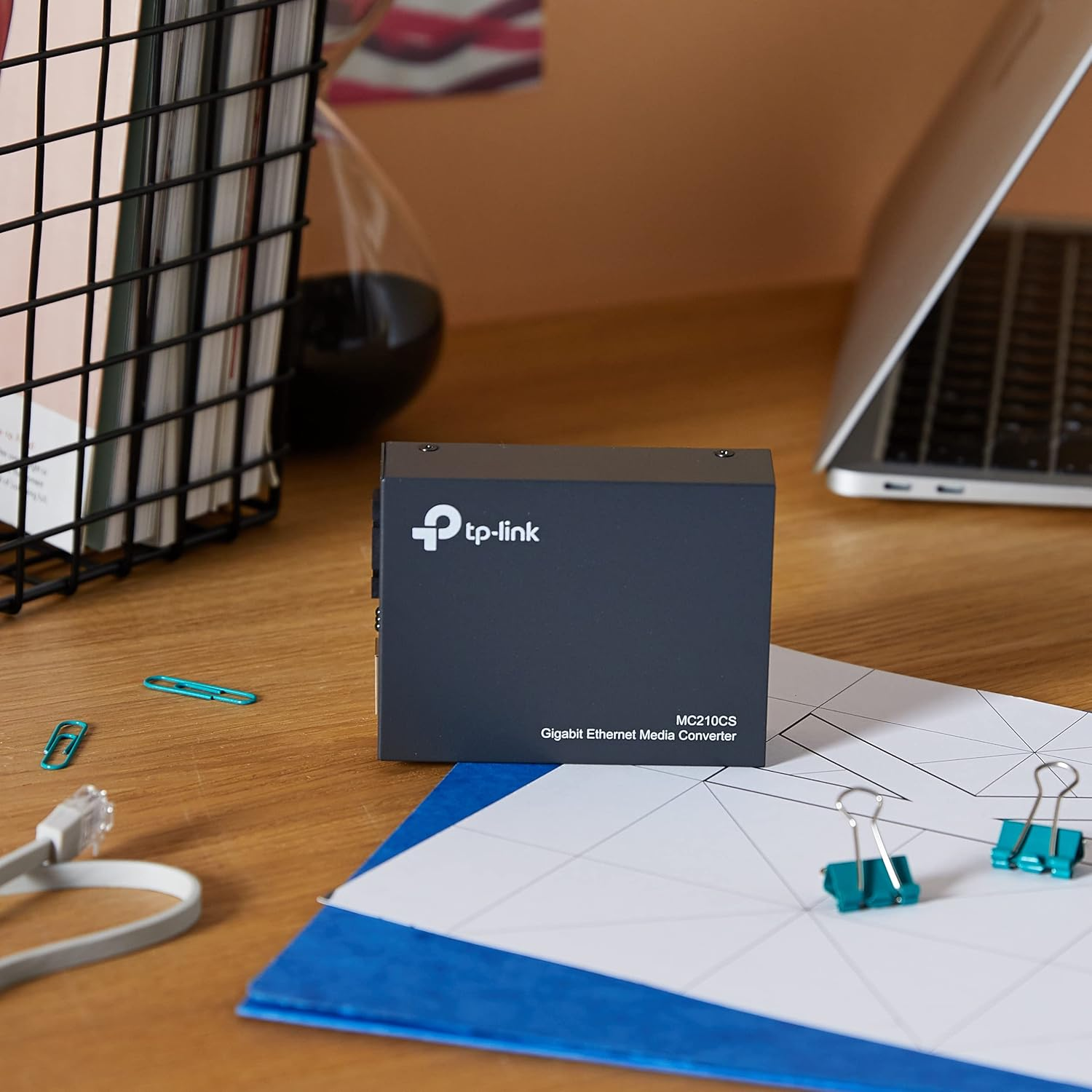 Tp-Link Gigabit Single-Mode Media Converter, Auto-Negotiation RJ45 Port, Complies with IEEE 802.3Ab & IEEE 802.3Z, Fiber Distance Extension up to 15Km (MC210CS) image number 4