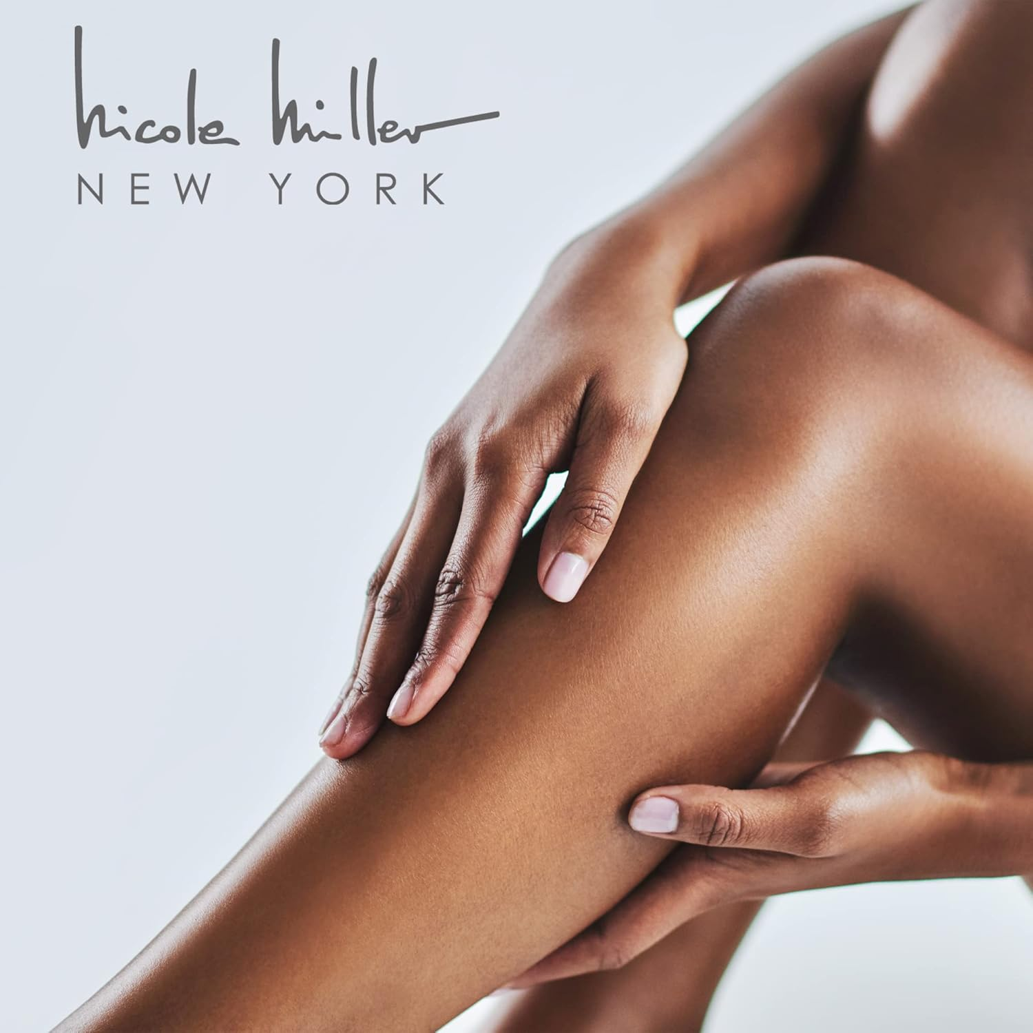 Nicole Miller Bath and Body Present Set Piece Foot Spa Set with Fuzzy Slippers, a Sponge, Foot Lotion, and Foot Scrub, Rosehip with Sparkle Star Slippers image number 3