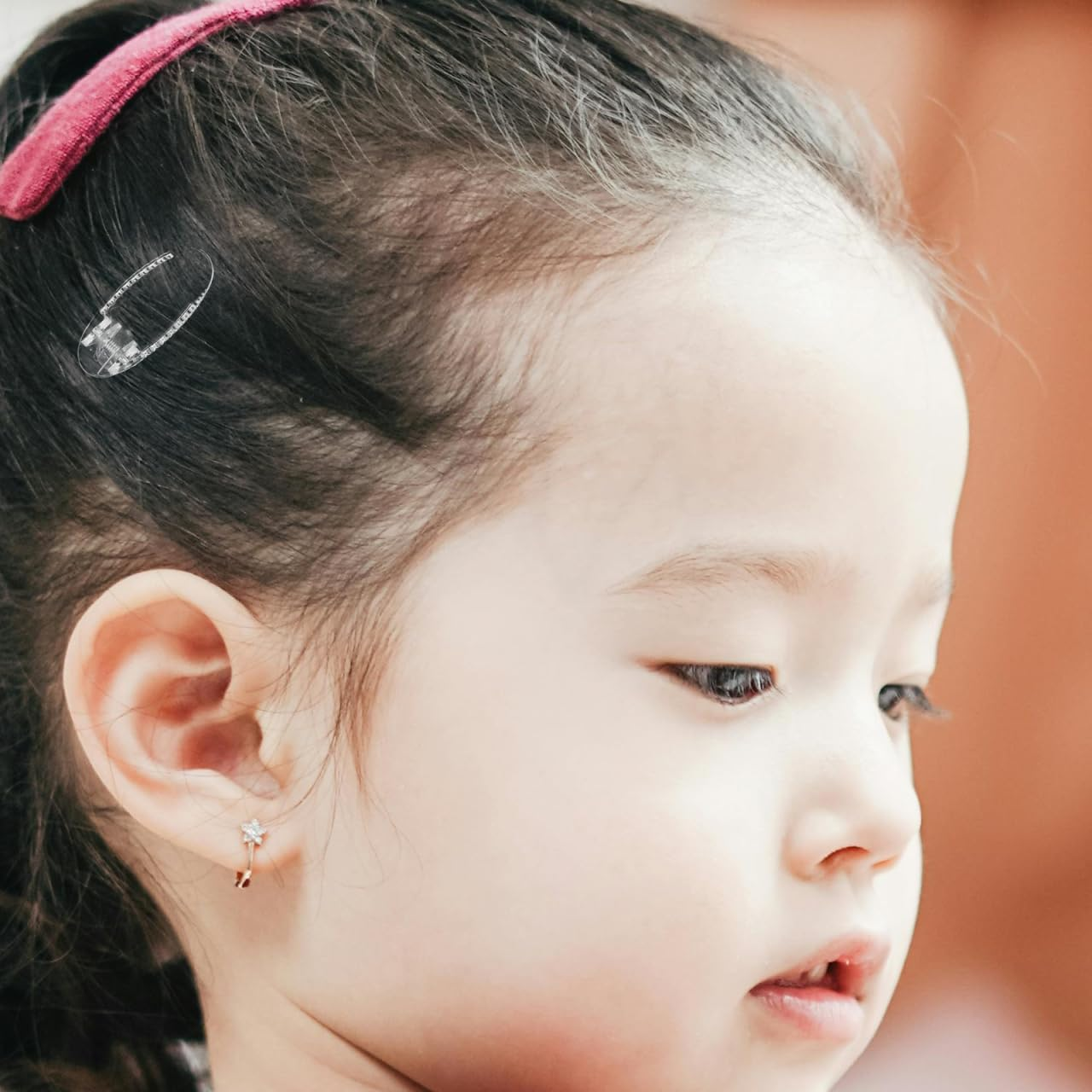 WOFASHPURET Pack of 20 Mini Hair Clips for Boys Girls Transparent Crocodile Hair Clips Large Non-Slip Clips in Oval Design for School Home and Parties image number 2