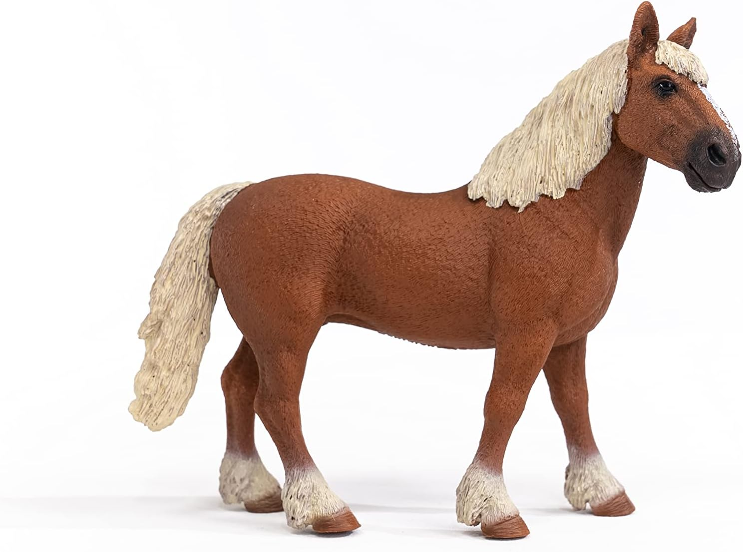 Schleich Farm World - Belgian Draft Horse Toy - Horse Figurine for Girls and Boys - Farm Animal Toys for Kids Ages 3+ image number 3