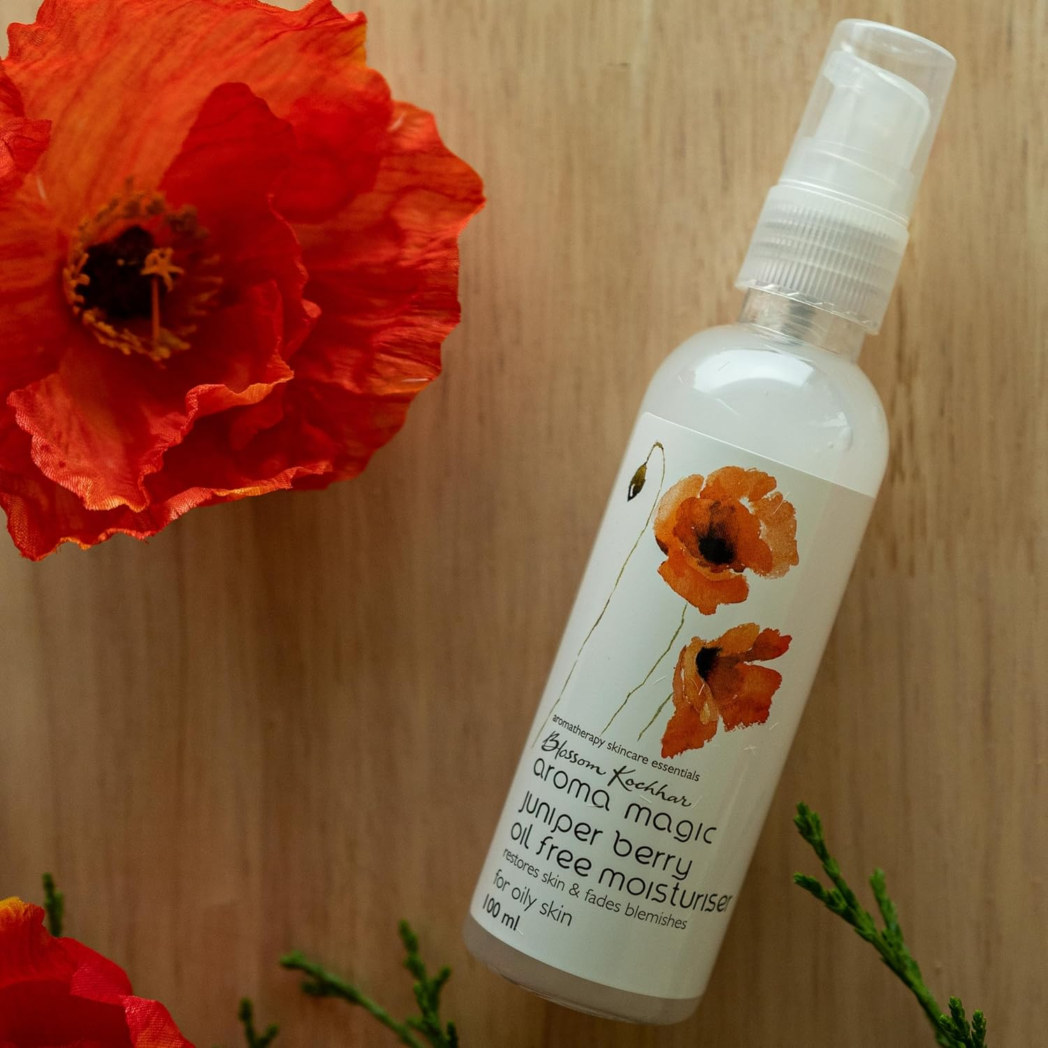 Aroma Magic Juniper Berry Oil Free Moisturiser, 100Ml image number 2