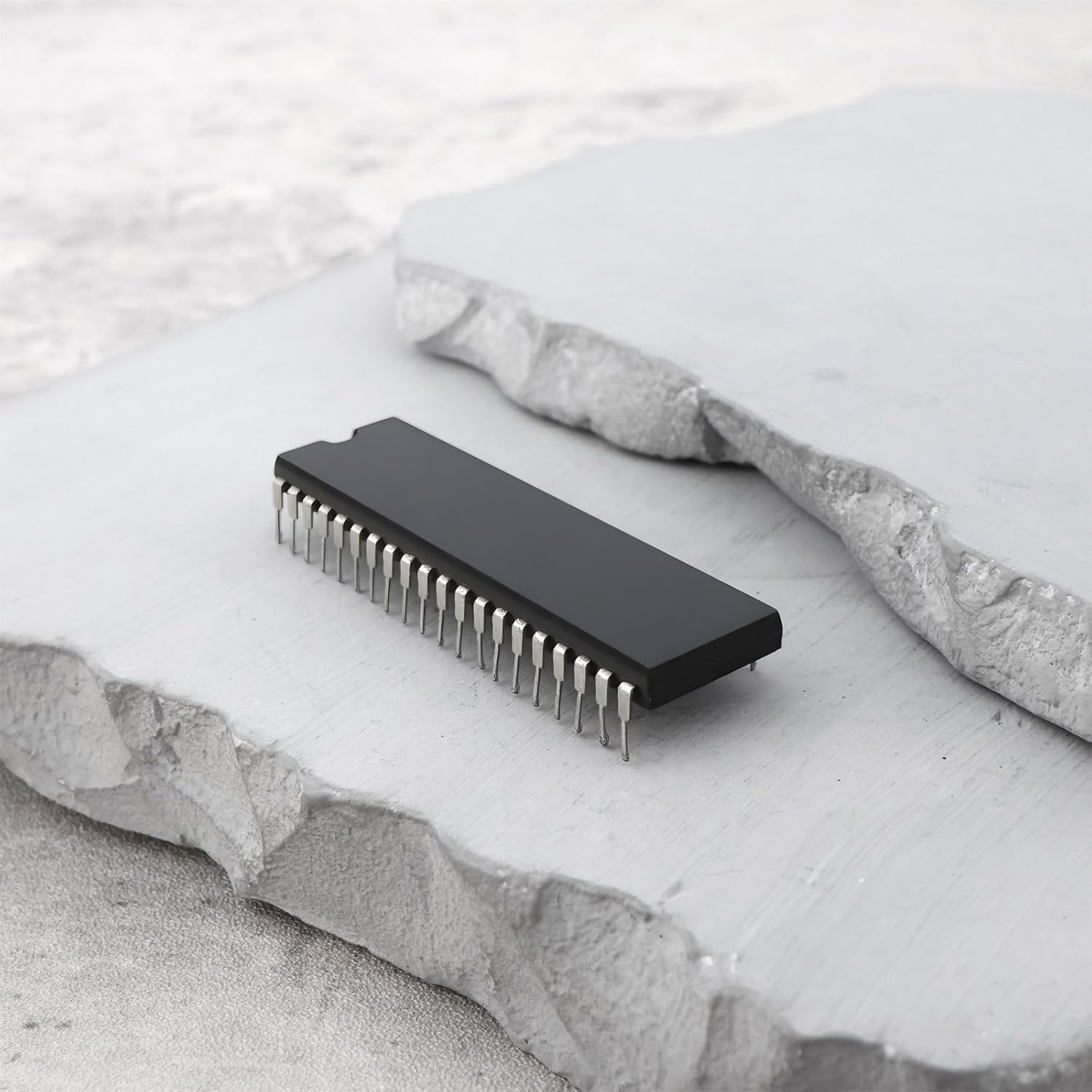 Emsea R6502-11 R6502-13 CPU Microprocessor DIP40 IC Module Compatible with Rockwell 6502 image number 3