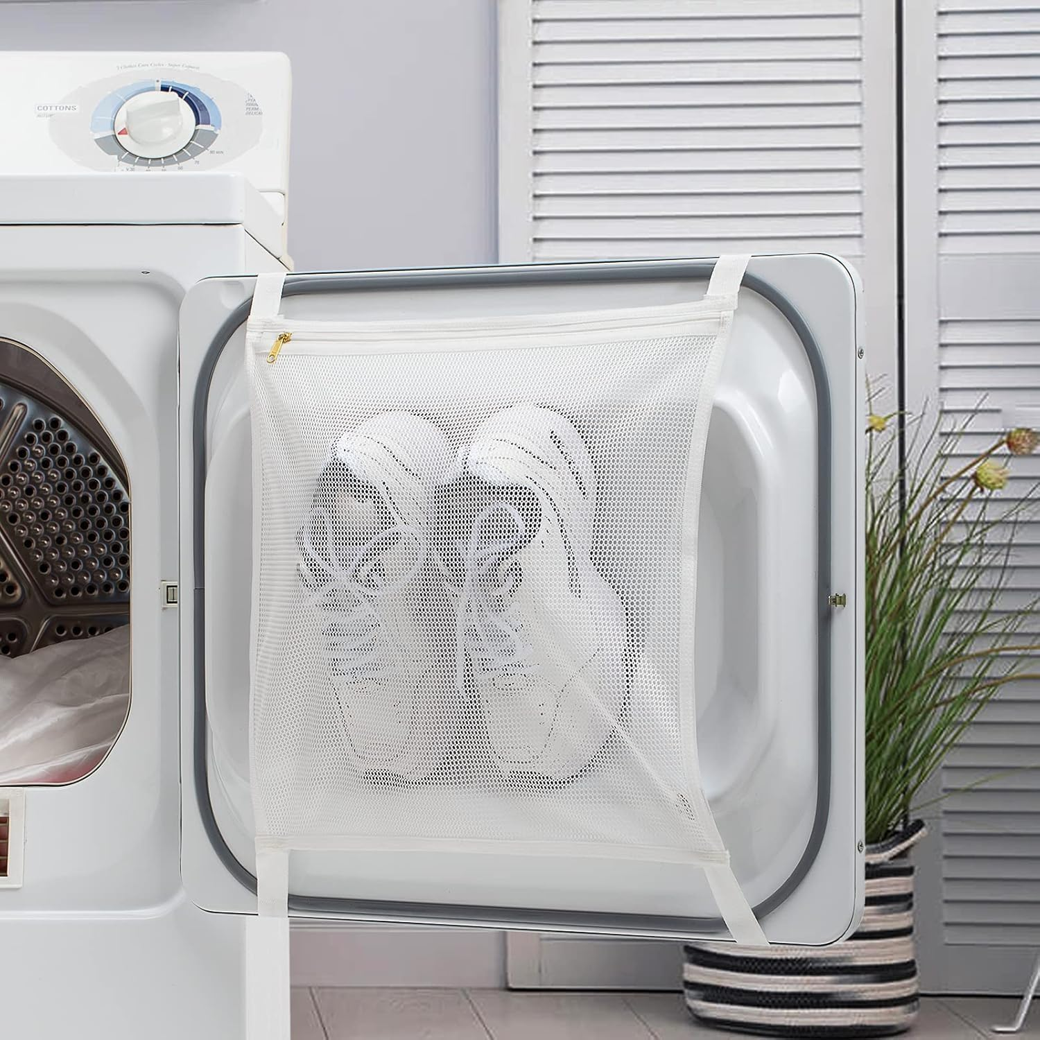 16"X16" Sneaker Dryer Bag with Elastic Straps for Dryer Door - Shoe Net Laundry Bag for Shoes, Clothing, and Laundry - Easy to Install (1Pc)