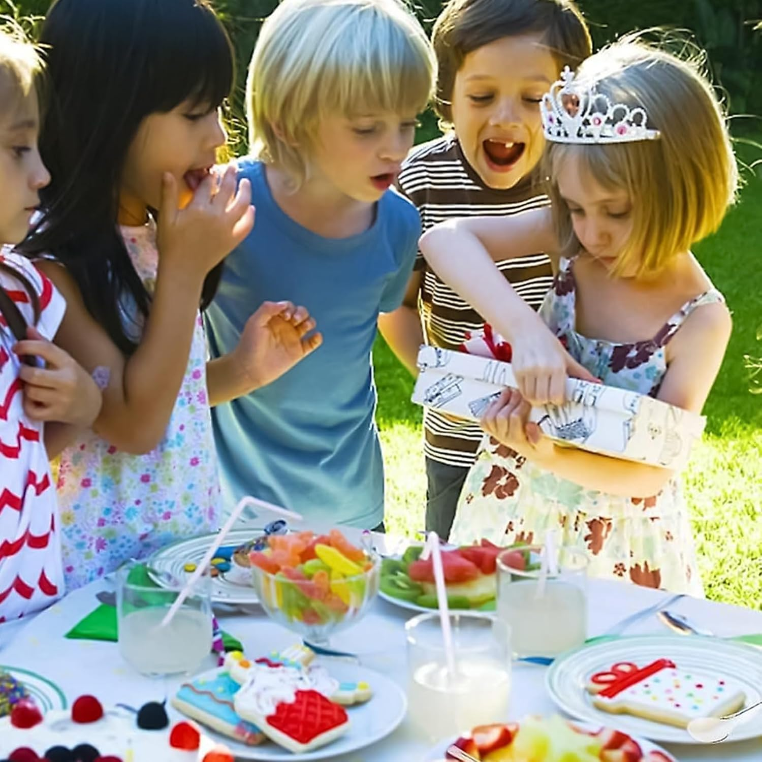 Reusable Plastic Dessert Spoons, Heavy Duty Reusable Spoons Hand Washable, Cutlery Tablespoon, Plastic Cutlery for Parties and Basic Everyday Tableware and Dinnerware Pack of 50 (Clear) image number 2