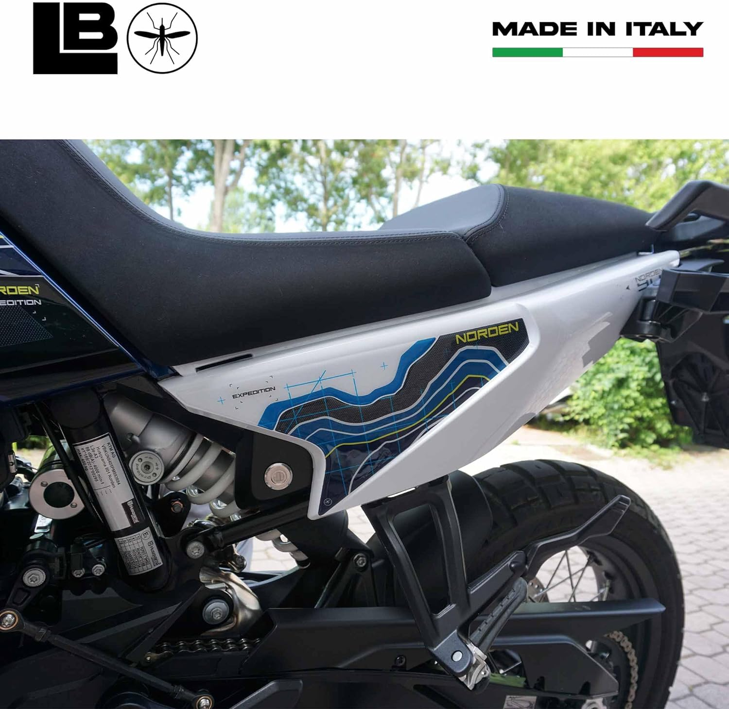 Labelbike - 3D Stickers Motorcycle Tail Side Decorations and Protections in Resin Compatible with Husqvarna Norden 901 2023 - Color Blue Carbon White Yellow image number 4