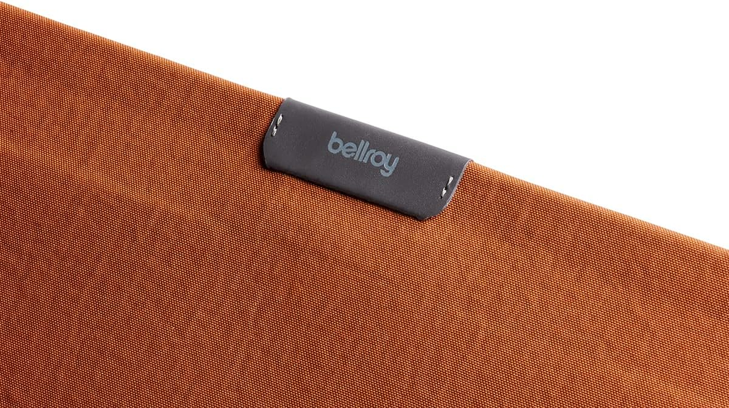 Bellroy Laptop Sleeve (Fits 16 Inch Laptop or Macbook, Slim Protective Case with Magnetic Closure) - Bronze - Navy image number 6