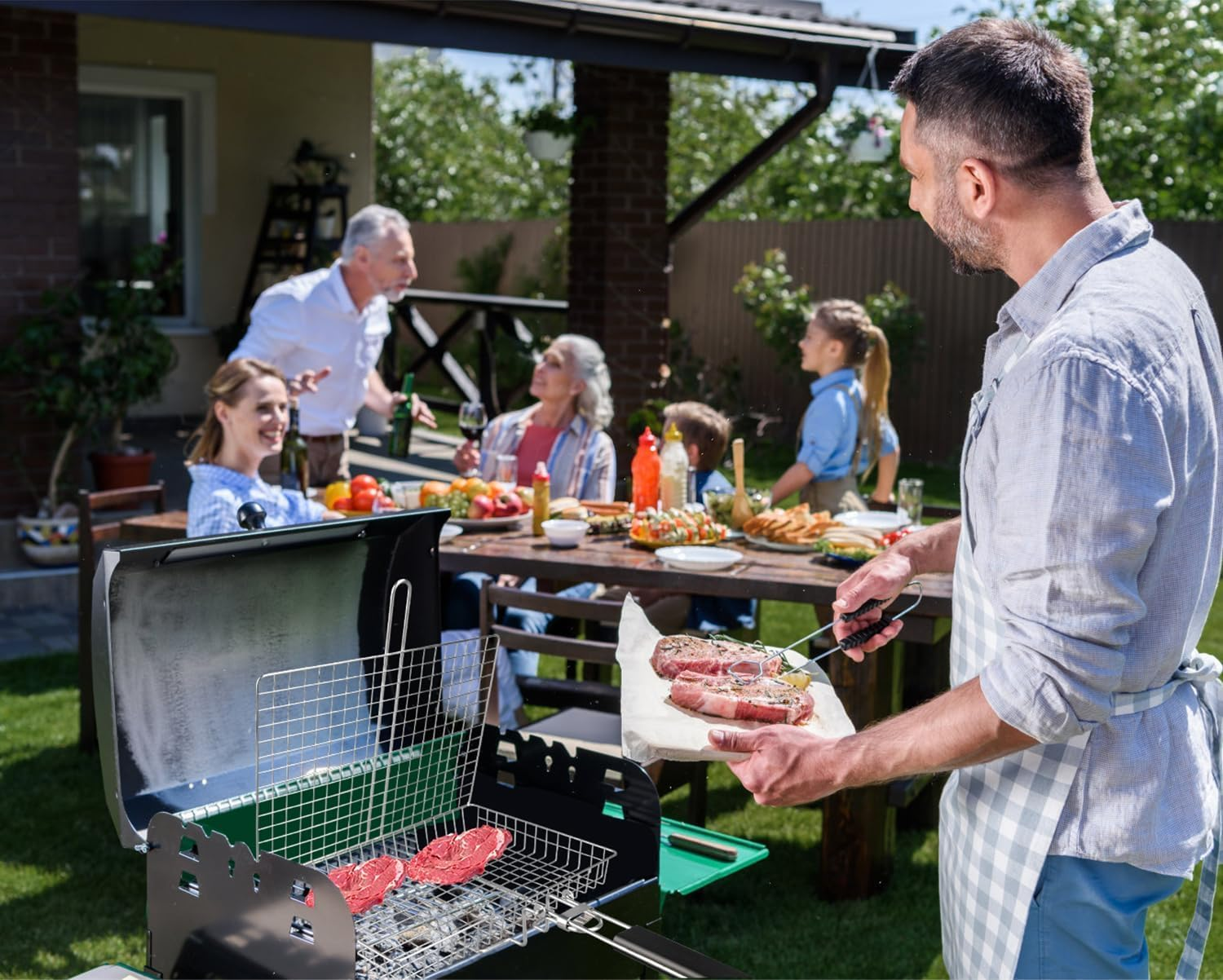 Cozioz Large Folding Grill Basket with Cleaning Brush &ndash; Stainless Steel BBQ Basket for Chicken, Meat, Steak, Chops, and Vegetables image number 1