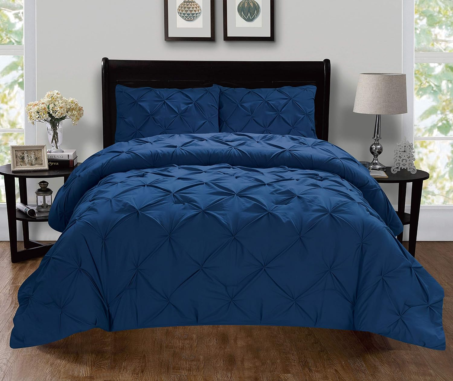 Elegant Comfort Luxury Super-Soft Coziest 1500 Thread Count Egyptian Quality 3-Piece Pintuck Design Duvet Cover Set, (Insert Comforter Protector) Wrinkle-Free, Full/Queen, Navy Blue image number 4