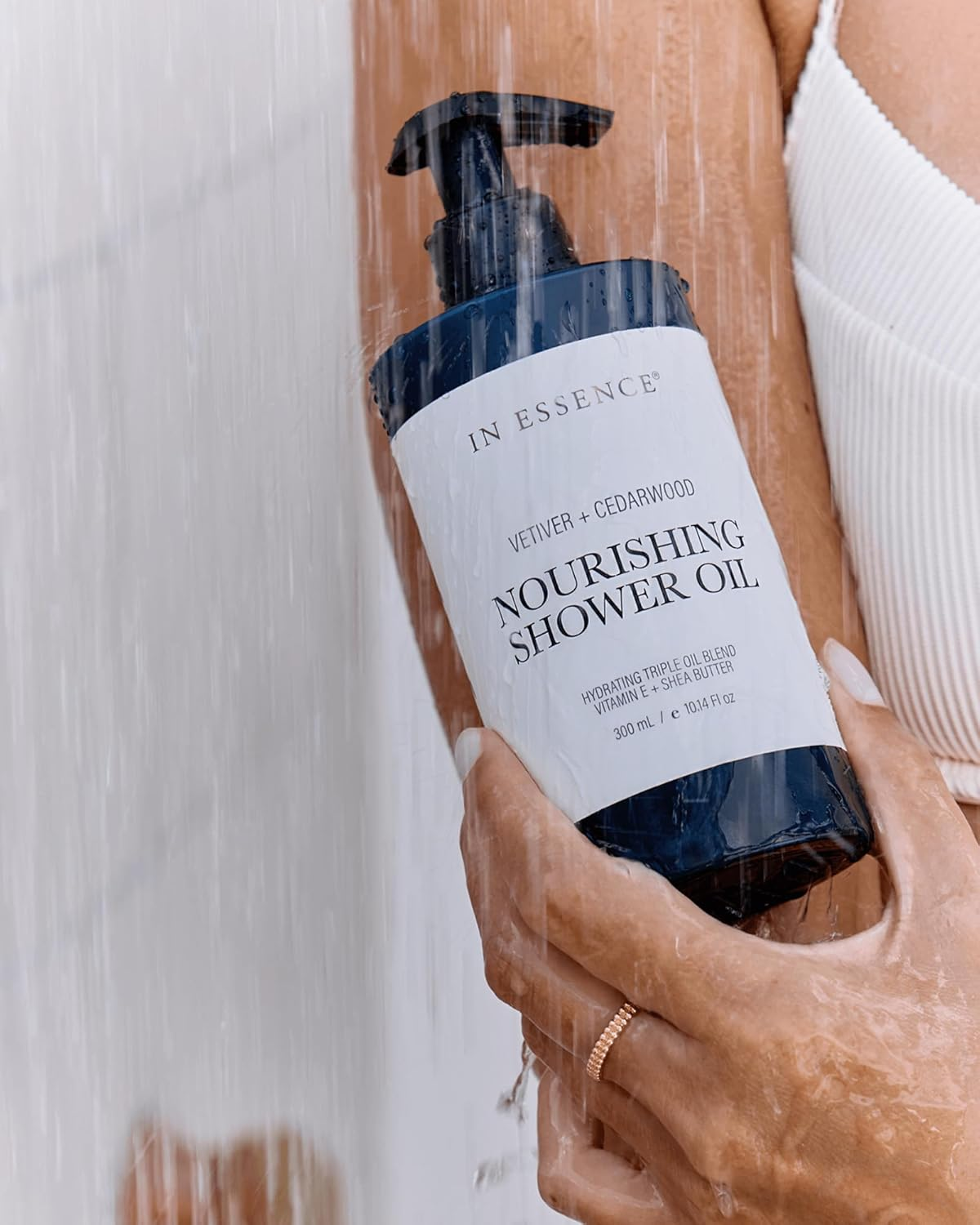 In Essence Vetiver + Cedarwood Nourishing Shower Oil 300Ml image number 2