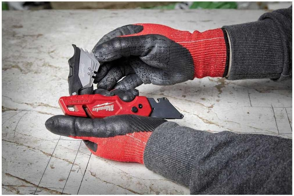 Milwaukee FASTBACK&trade; Universal Tilting Knife with Blade Storage - 4932471358 image number 1
