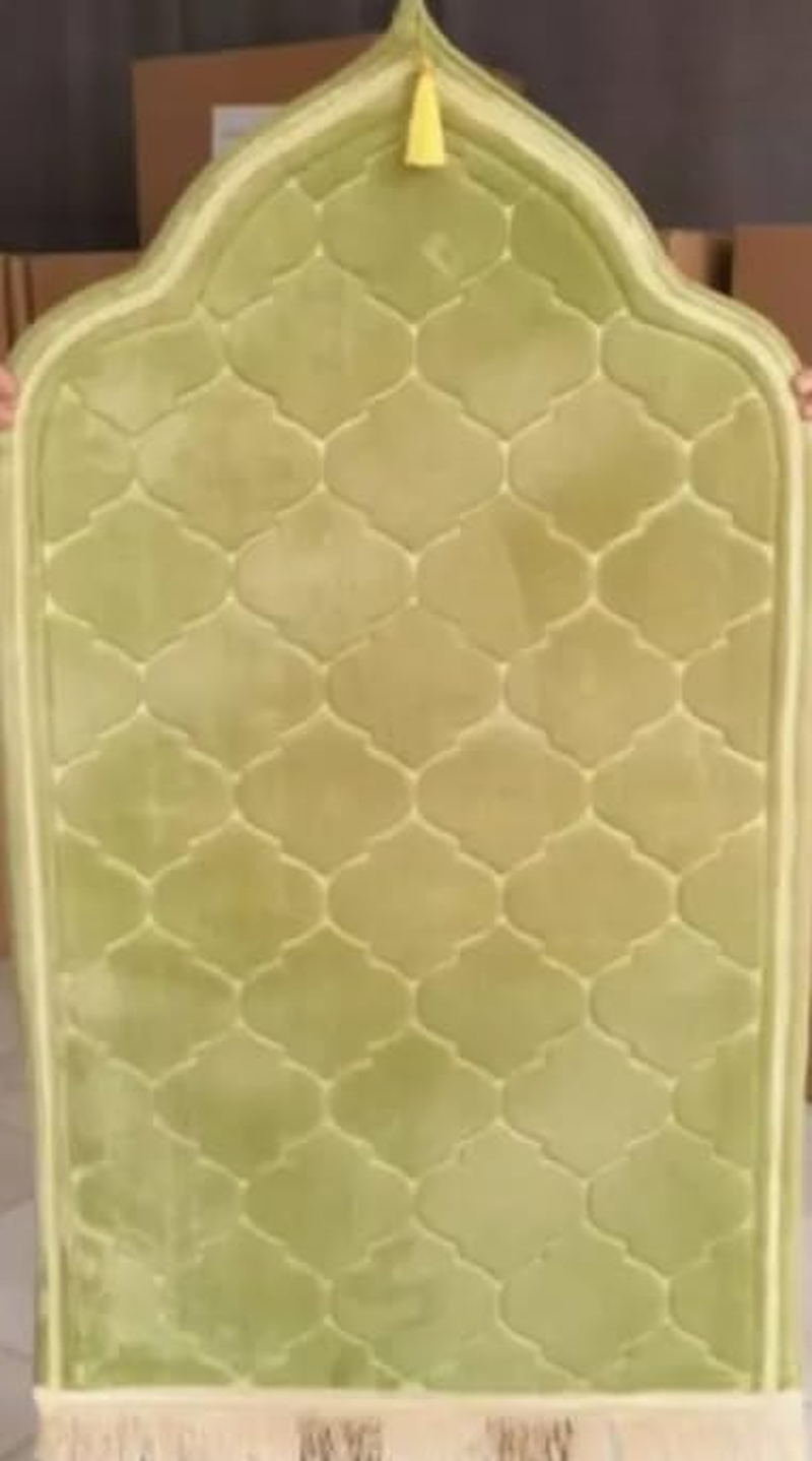 Goodword - Prayer Mat for Mussallah, Prayer Room Zaawiya, Sajadah, Namaz, Nimaz, Portable Prayer Rug Floor Rug, Ramadan or Eid Gifts, 65Cm X110Cm (White)