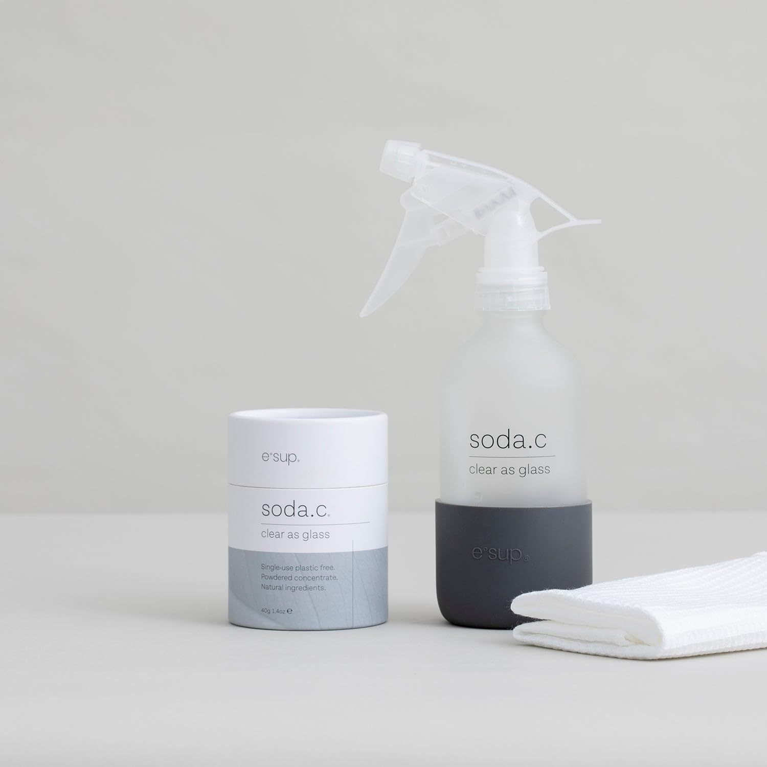 Soda.C Clear as Glass Shiny Surface - Natural Cleaner with 16 Refills Cleaning Powder + Cloth